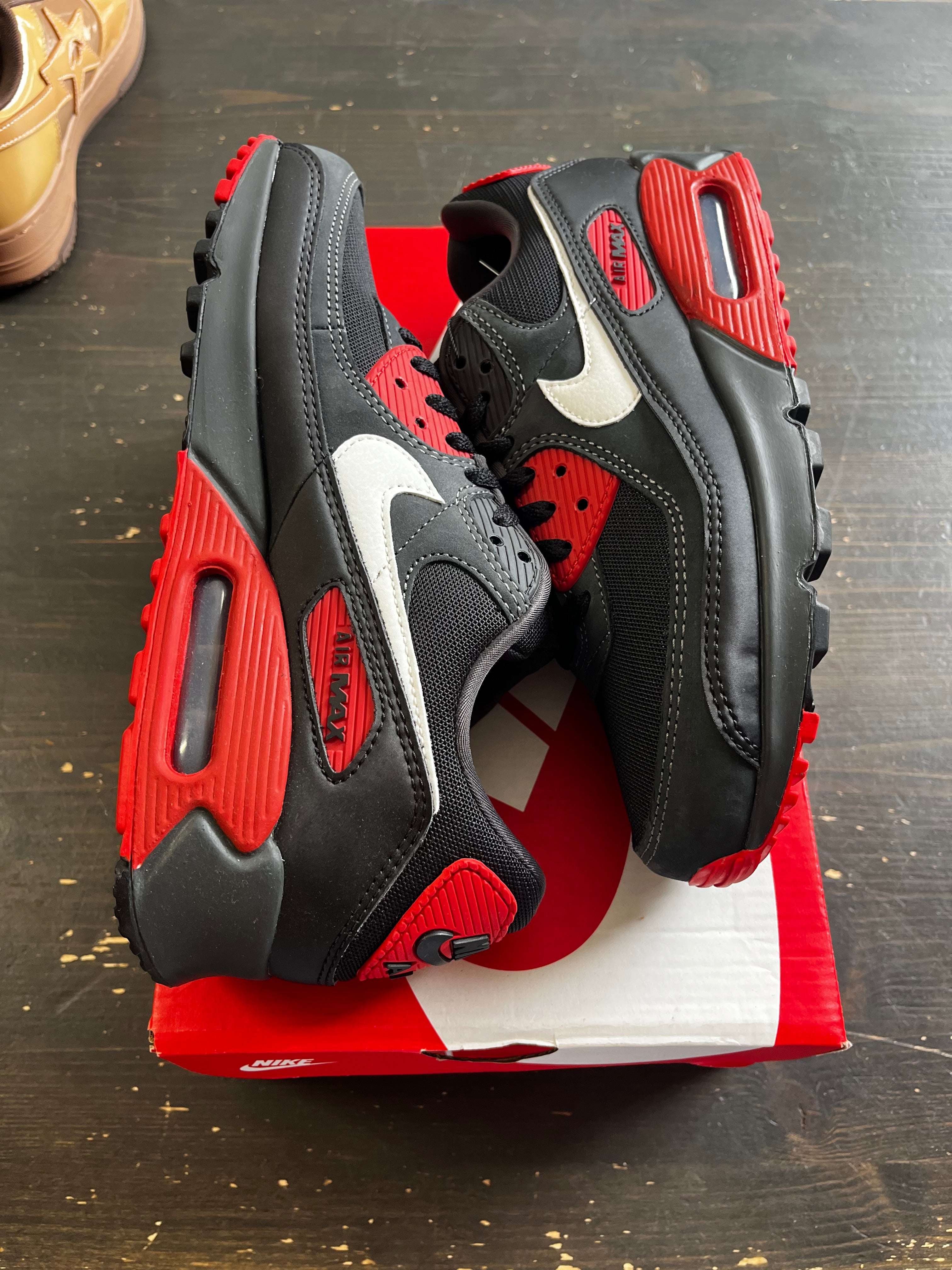 Pre-Owned Nike Air Max 90 Anthracite Mystic Red