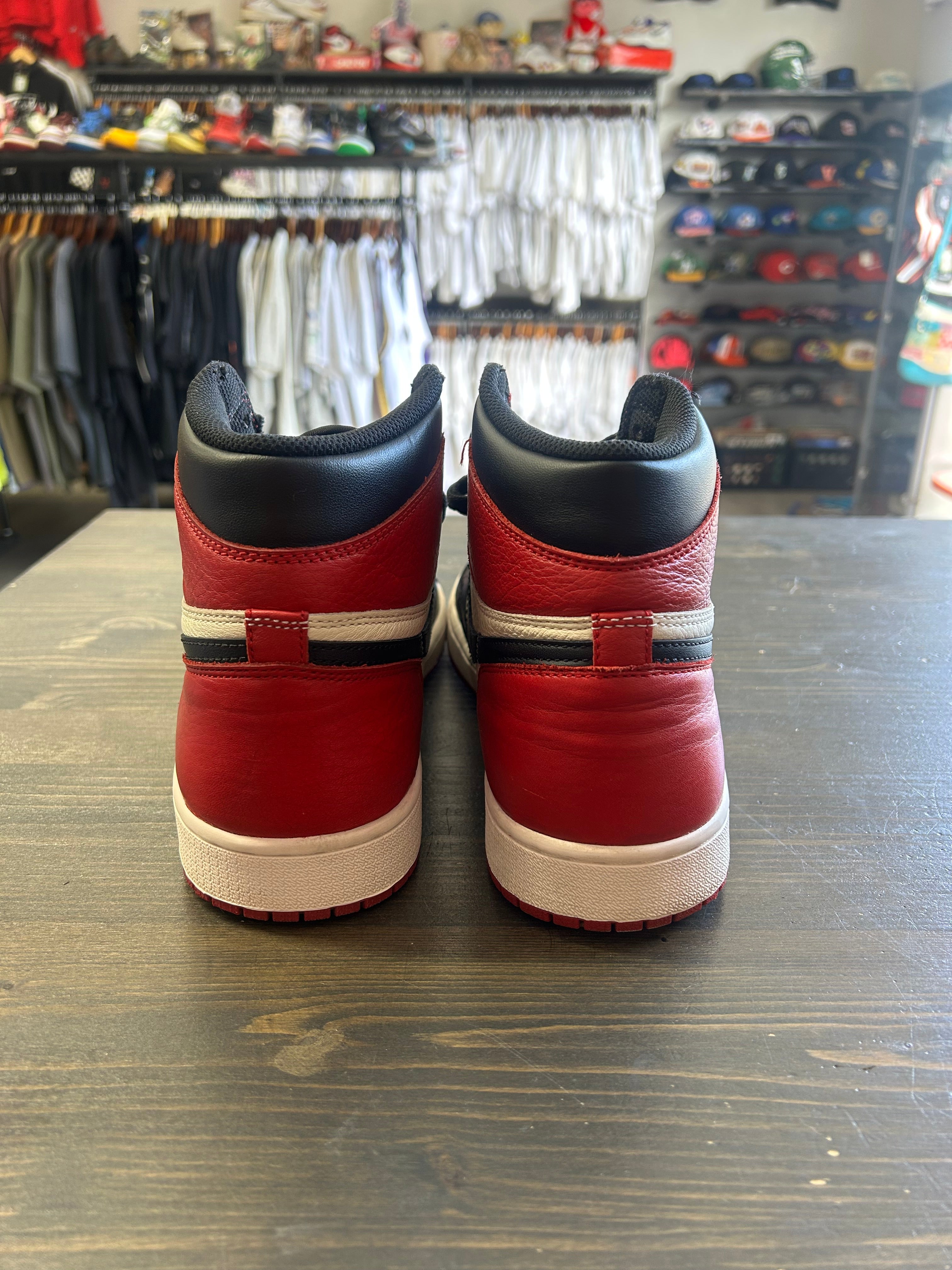 Pre-owned Jordan 1 Retro High Bred Toe