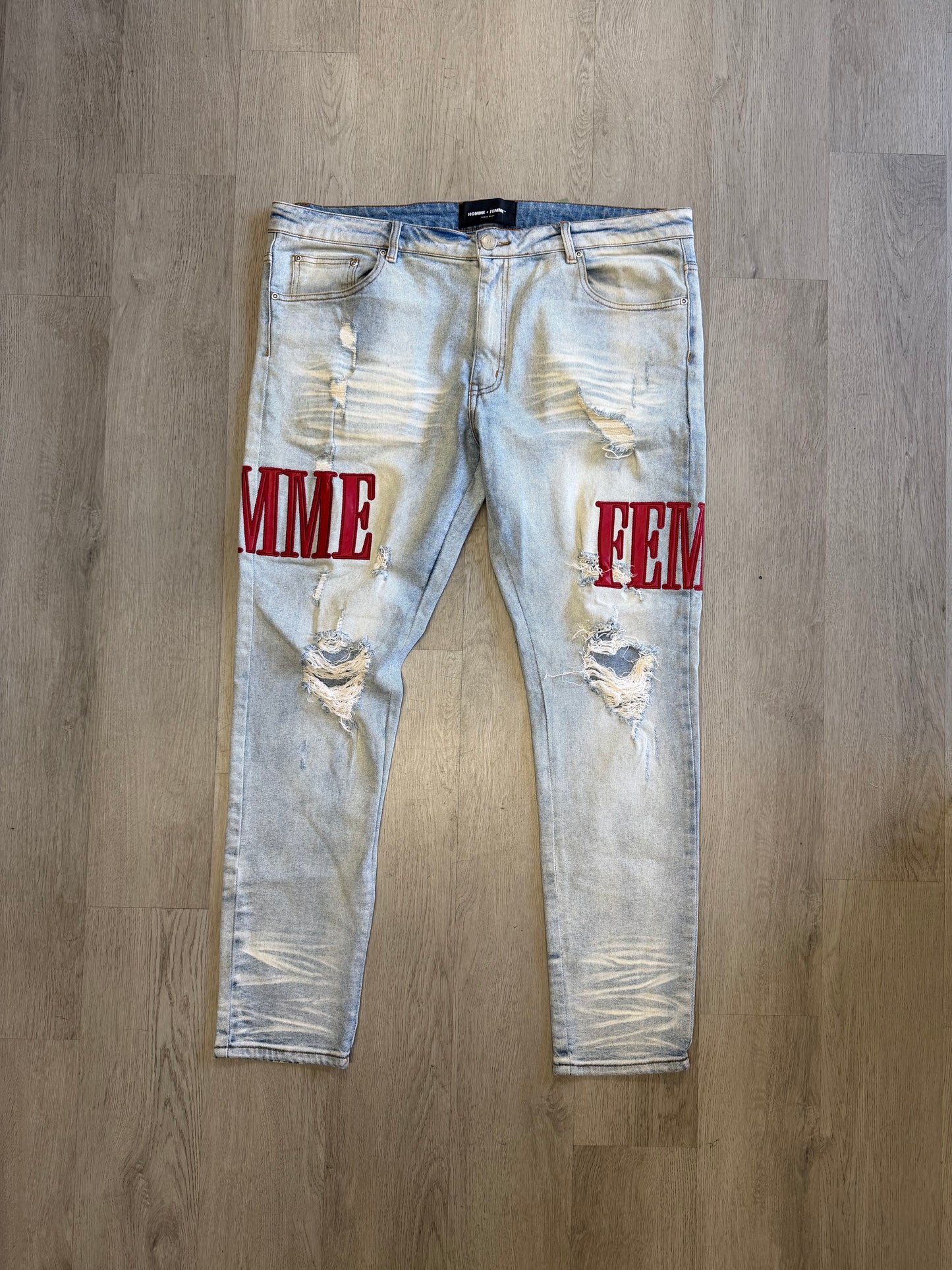 Homme Femme Red Embroidered Light Blue Jeans