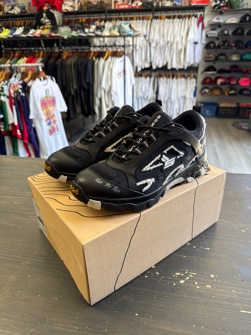 Pre-owned Sicko Born From Pain x Vessell Hiking Black
