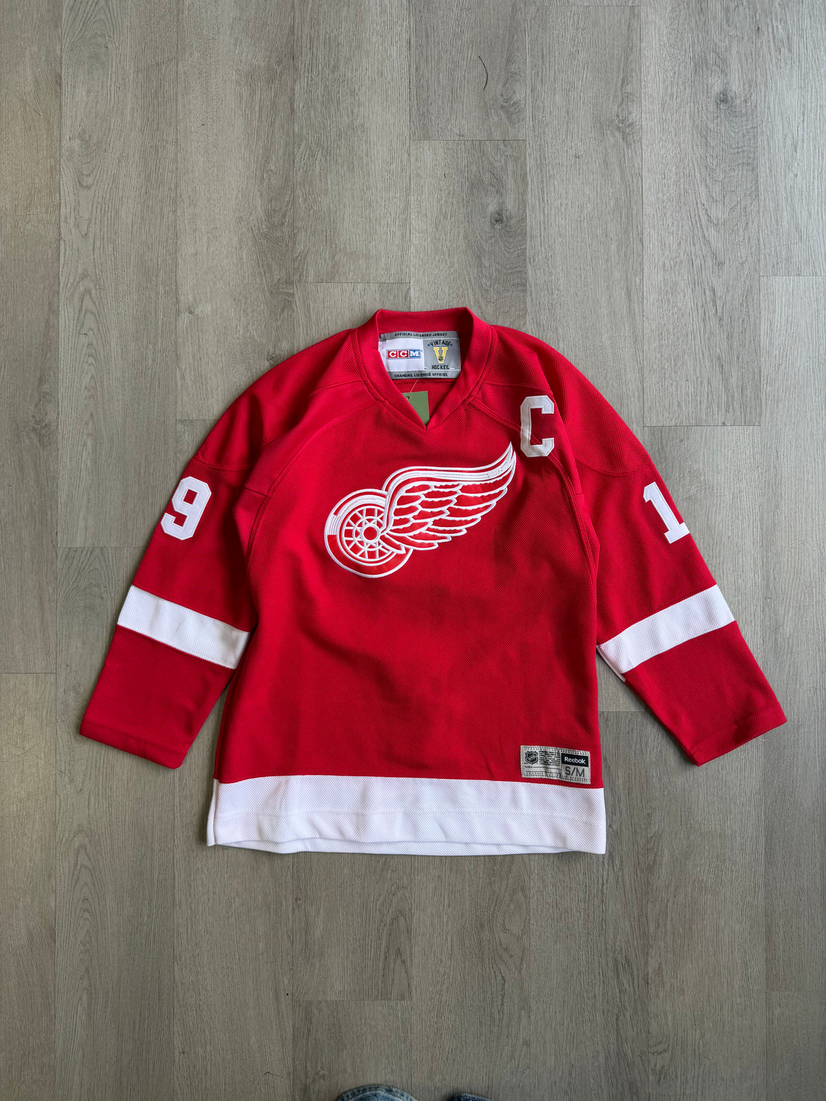 Vintage CCM Detroit Red Wings Yzerman Hockey Jersey