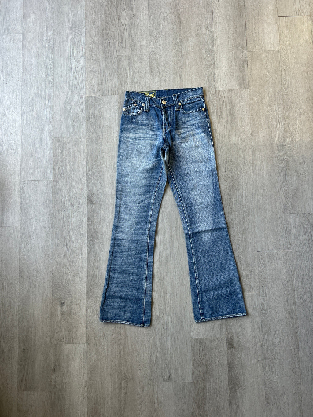 Y2K Women’s Rock & Republic Faded Denim Jeans