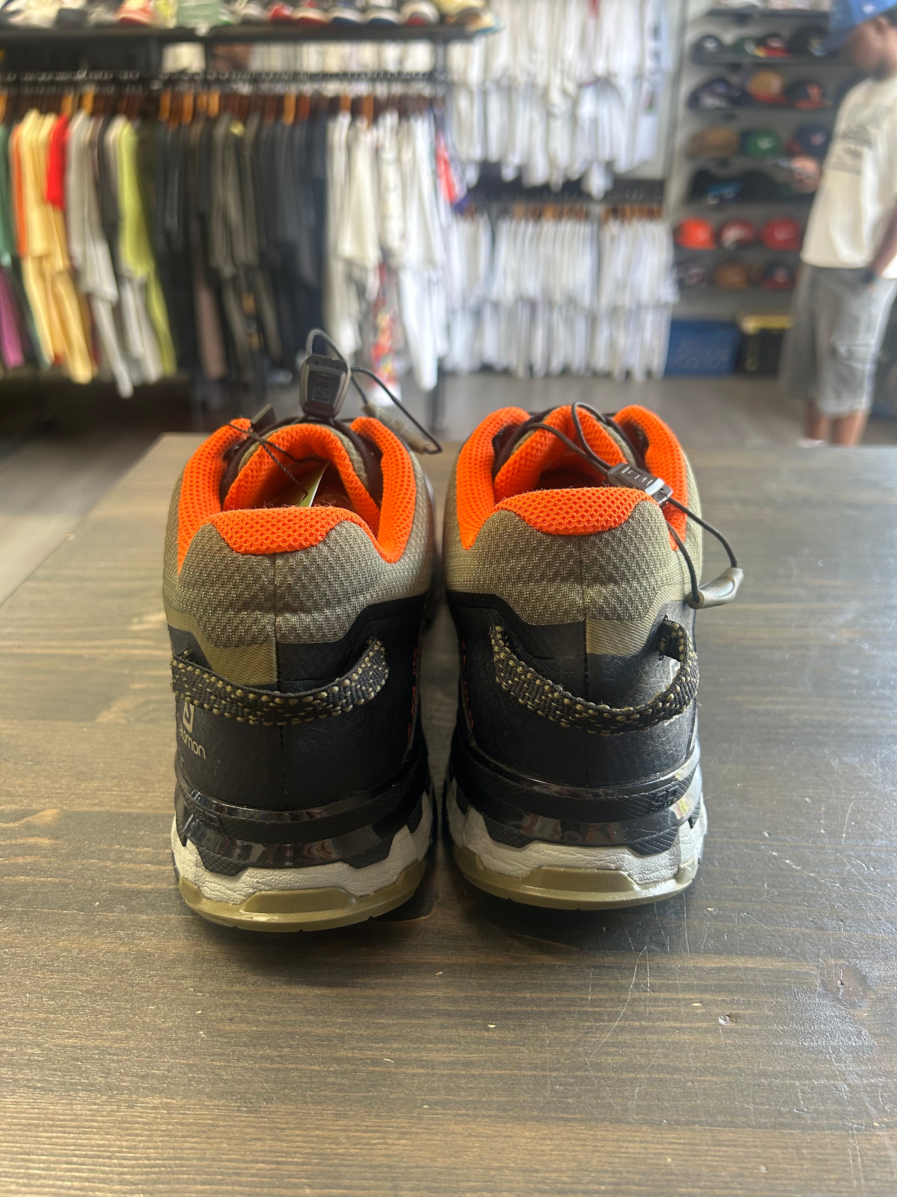Pre-Owned Salmon Hiking shoes