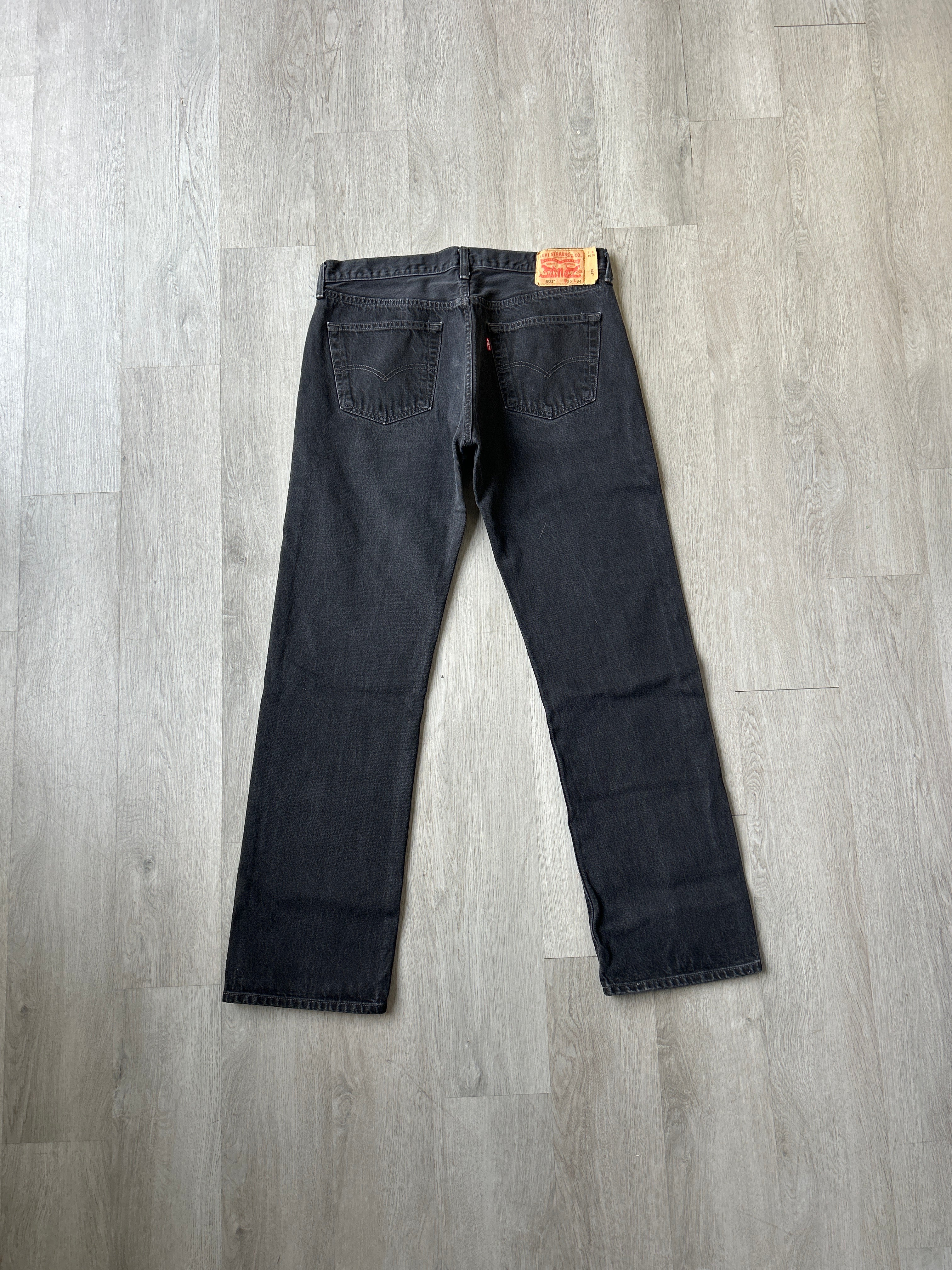 Vintage Levi’s Straight Fit Black Denim Jeans