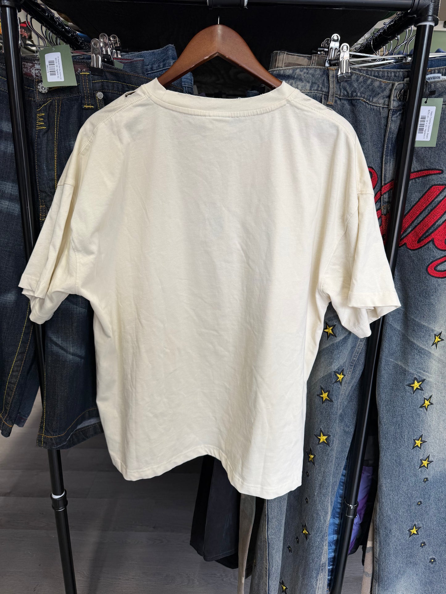 Vale Dream Distressed Tee