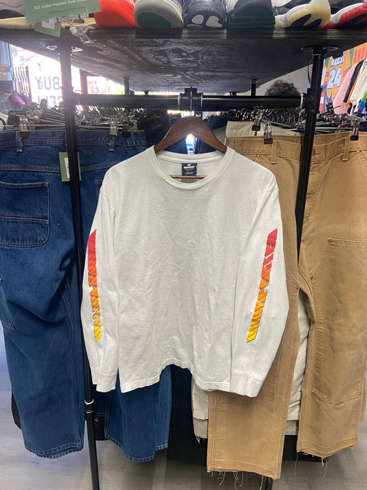 Undefeated Sleeve Hit Longsleeve Tee