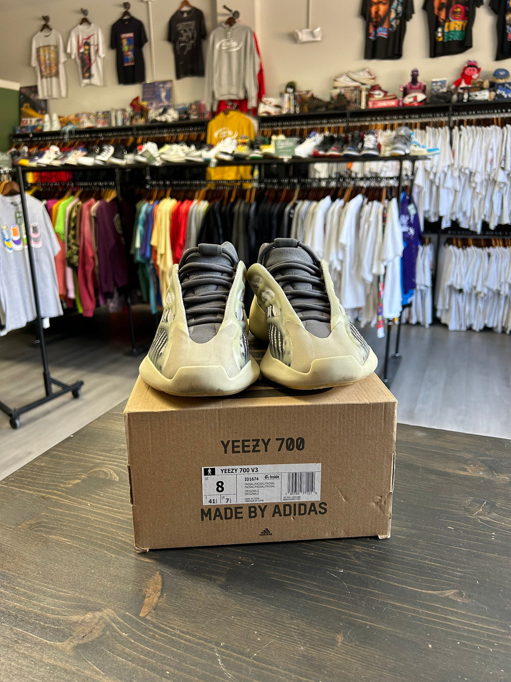 Pre-Owned Adidas Yeezy 700 V3 Fade Salt