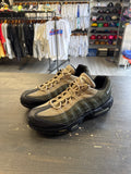 Pre-owned Nike Air Max 95 Essential Black/White-Sequoia