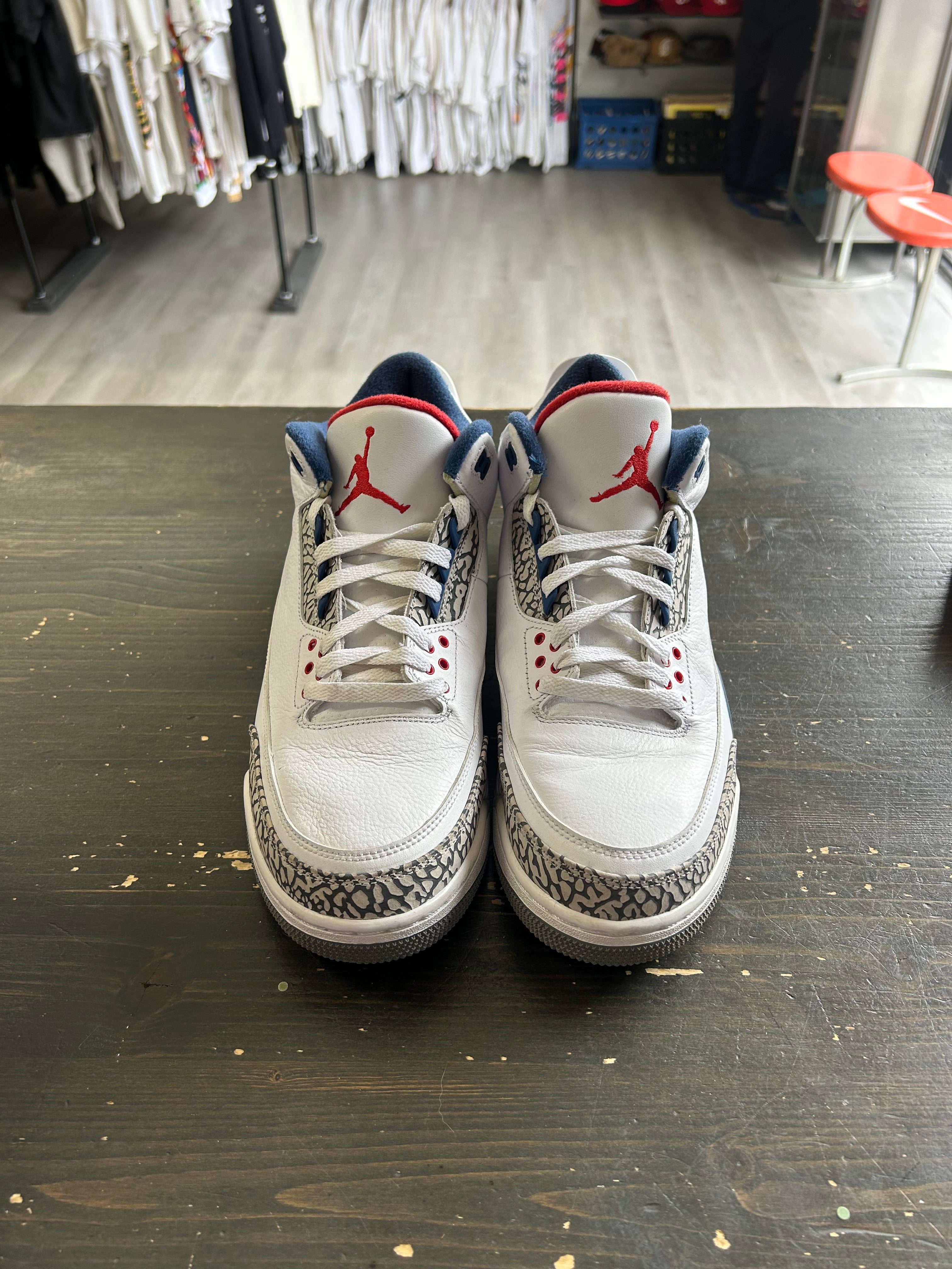 Pre-Owned Jordan 3 Retro True Blue (2016)