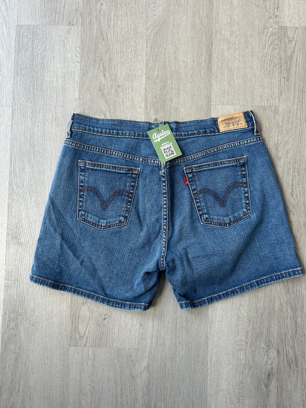 Vintage Women’s Levi’s 515 Denim Shorts