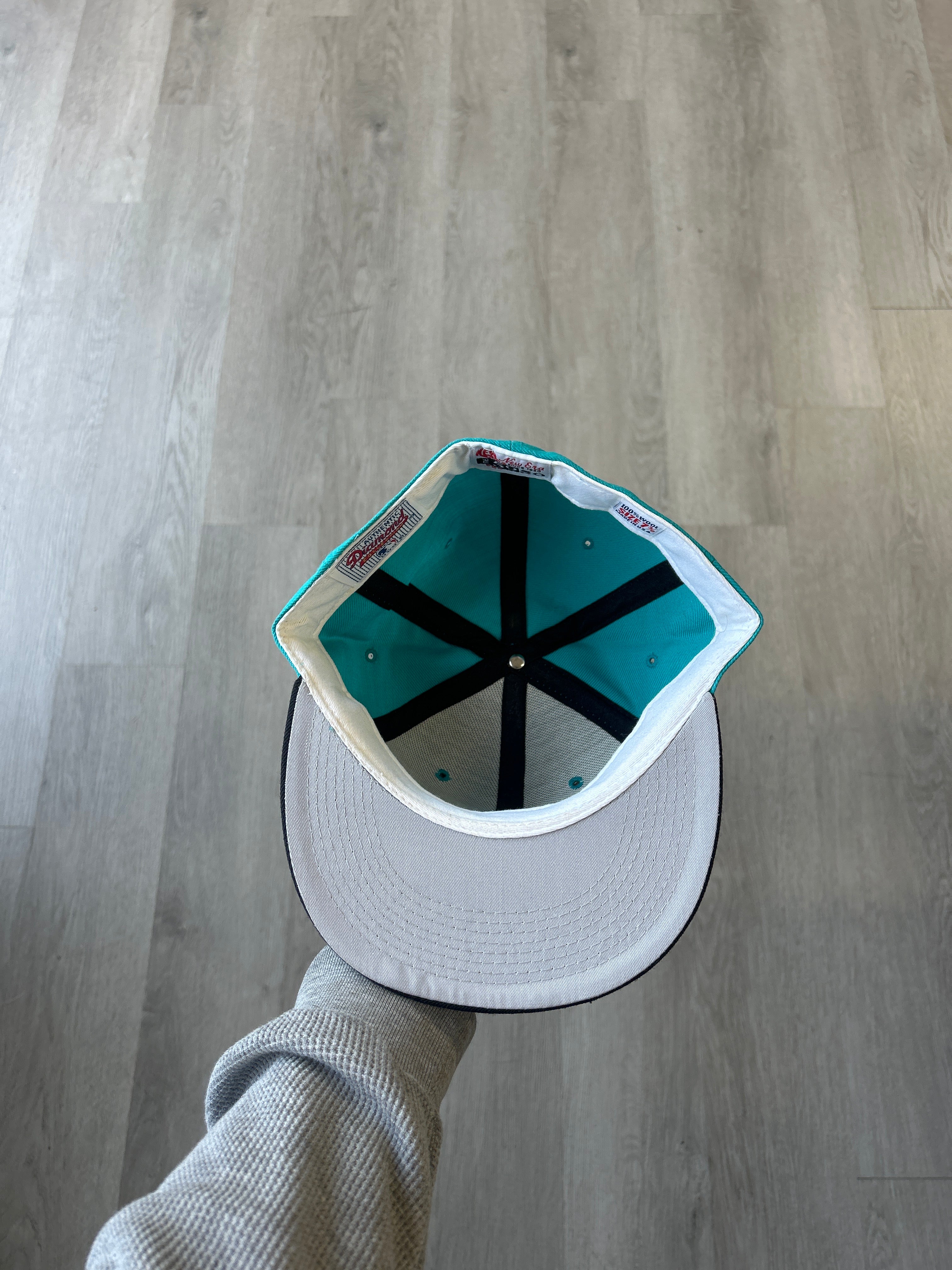 Vintage New Era Authentic Diamond Collection The 5950 Pro Model Wool Florida Marlins MLB Fitted Hat