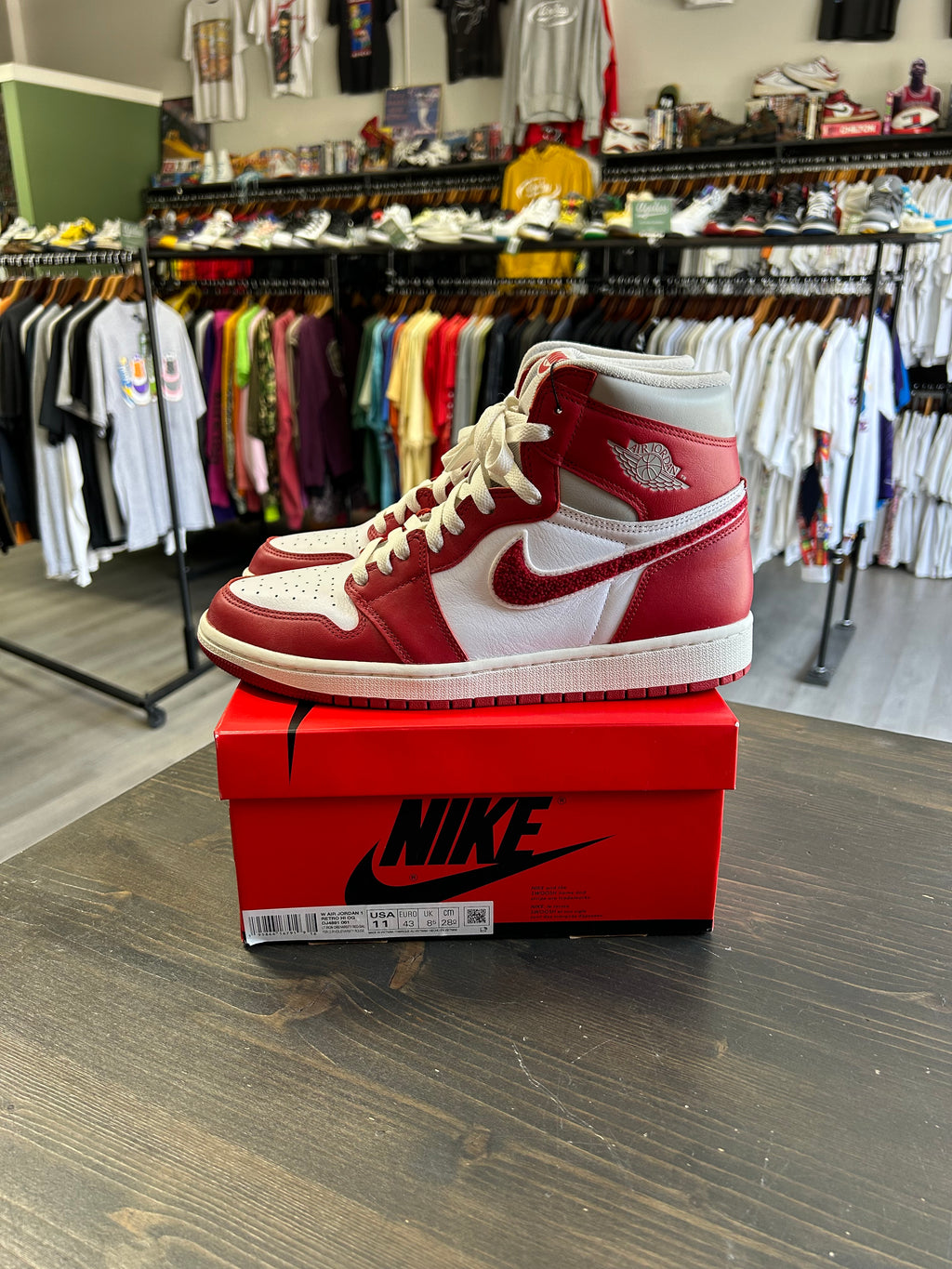 Pre-Owned Women’s Jordan 1 Retro High OG Varsity Red