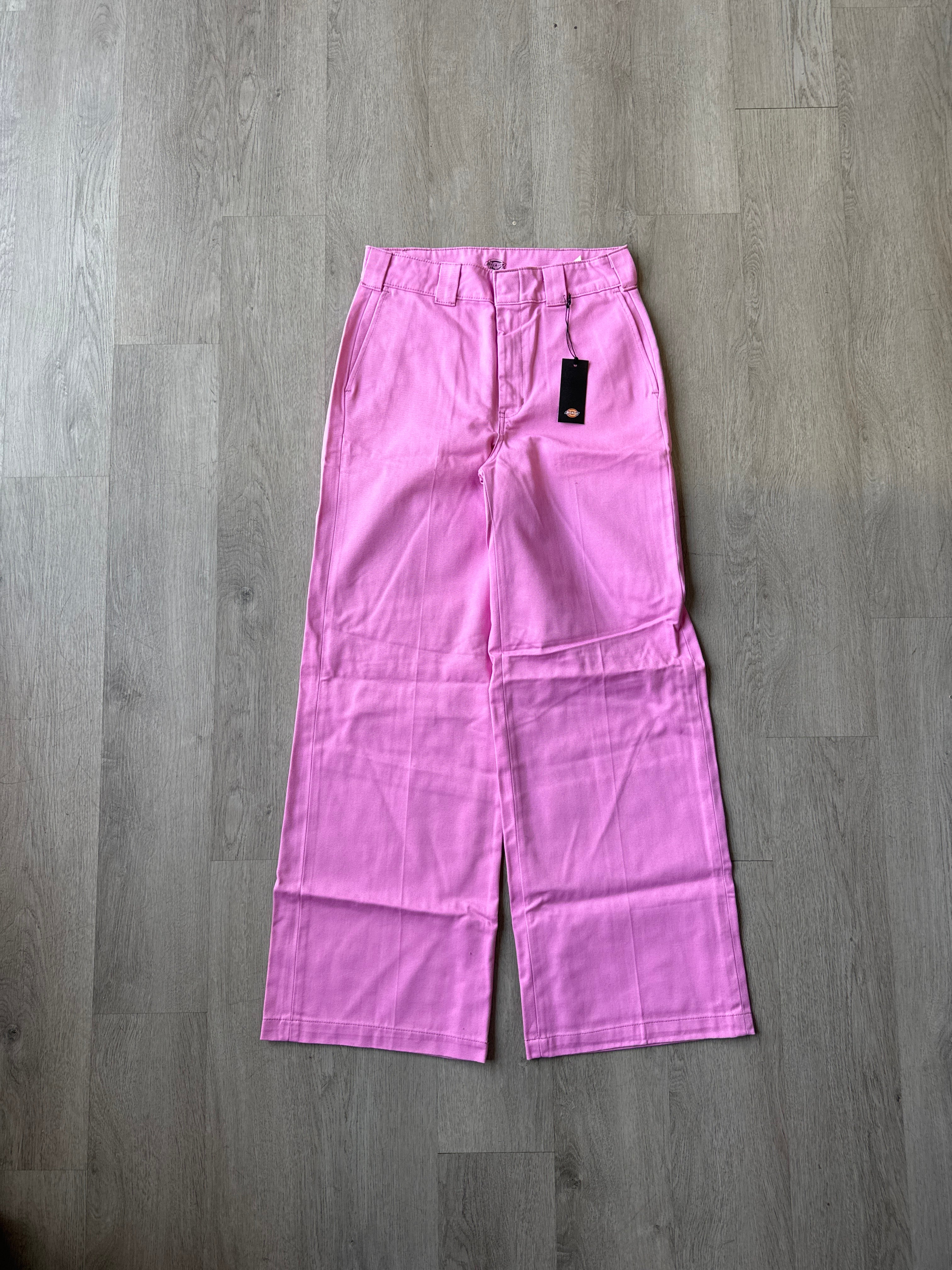 Women’s Dickies Relaxed Fit Cropped Cargo Pants Pink