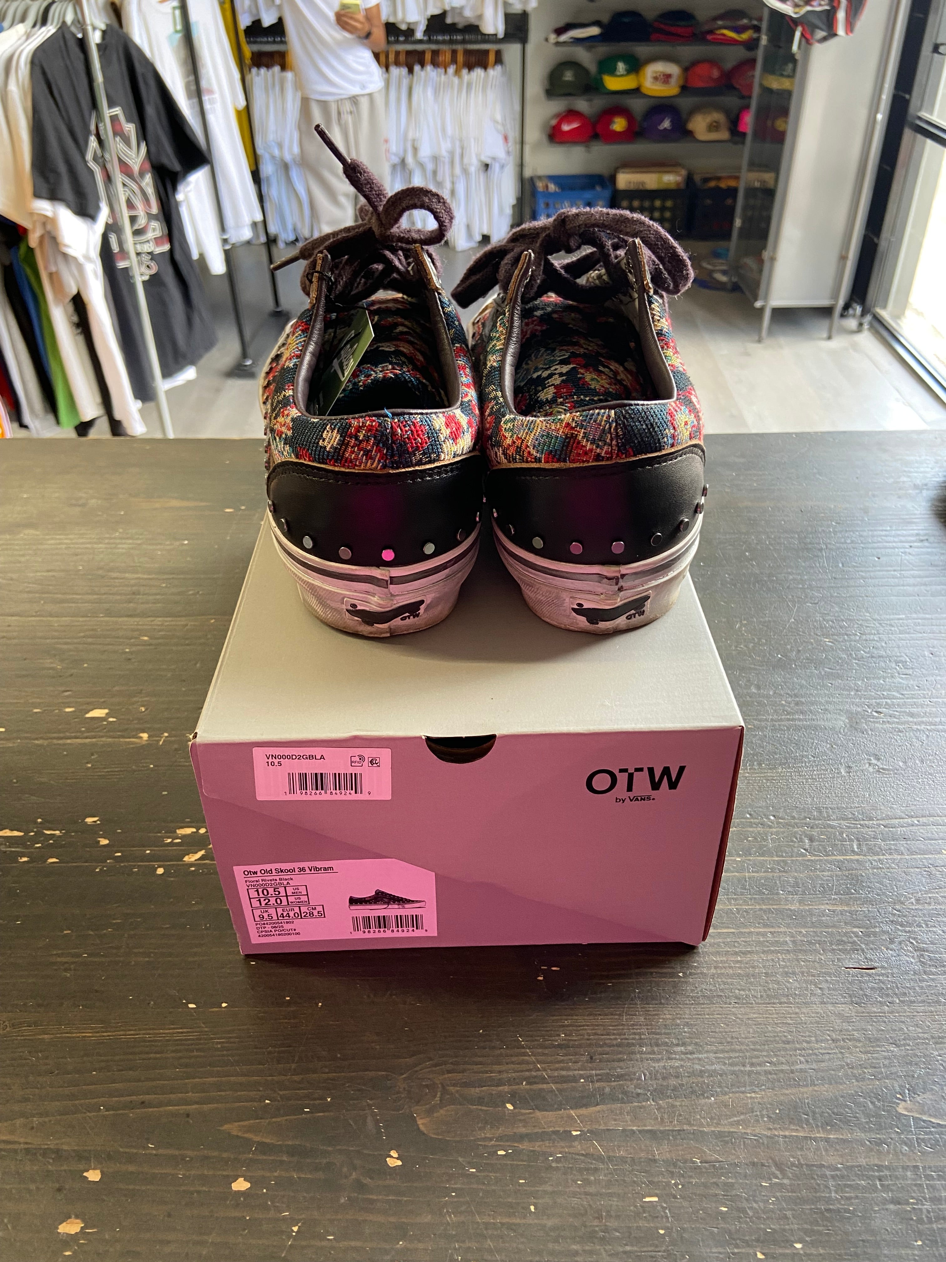 Pre-owned Vans OTW Old Skool 36 Vibram Floral Rivets Black
