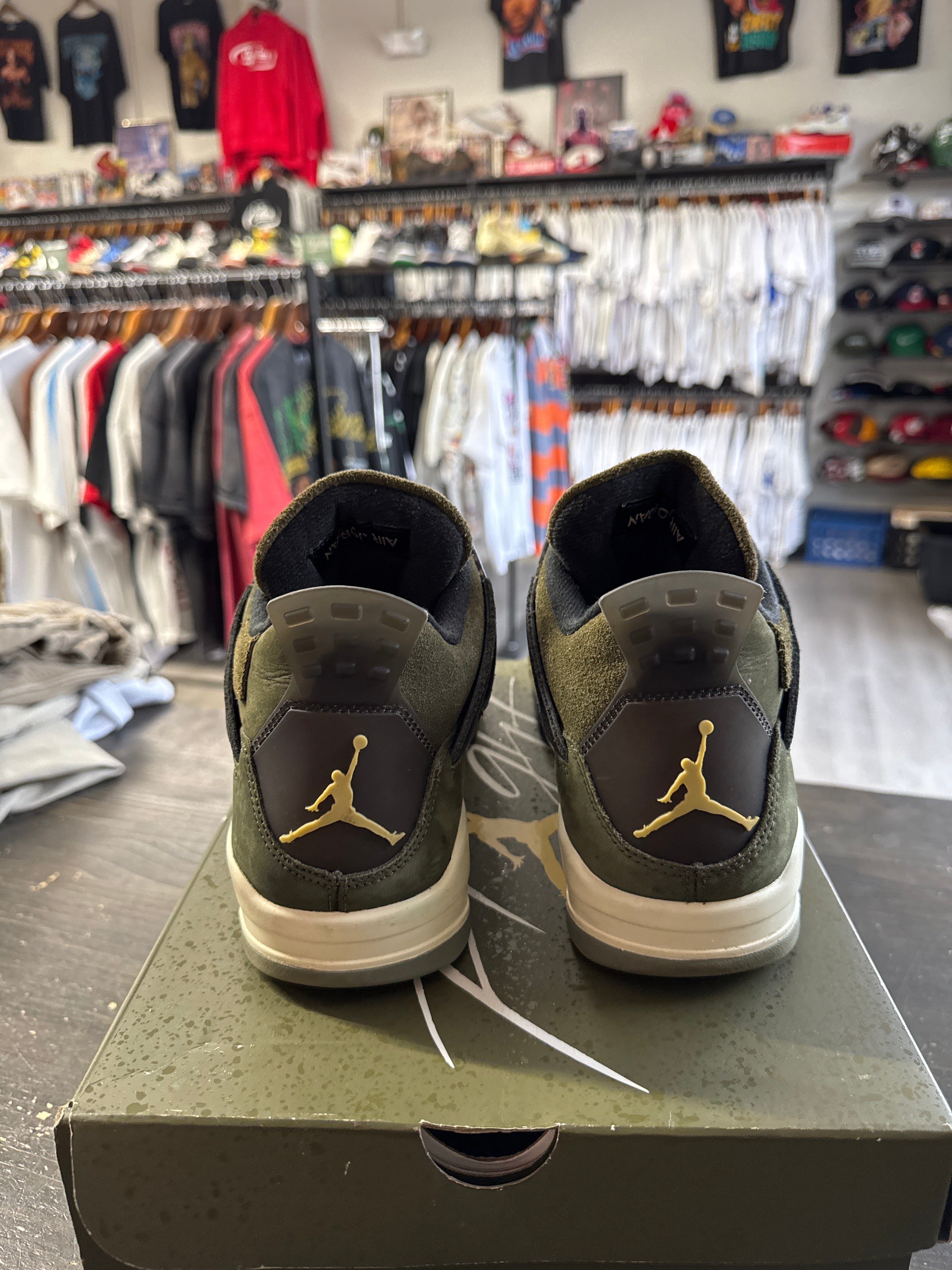 Pre-owned Jordan Retro 4 Craft Medium Olive