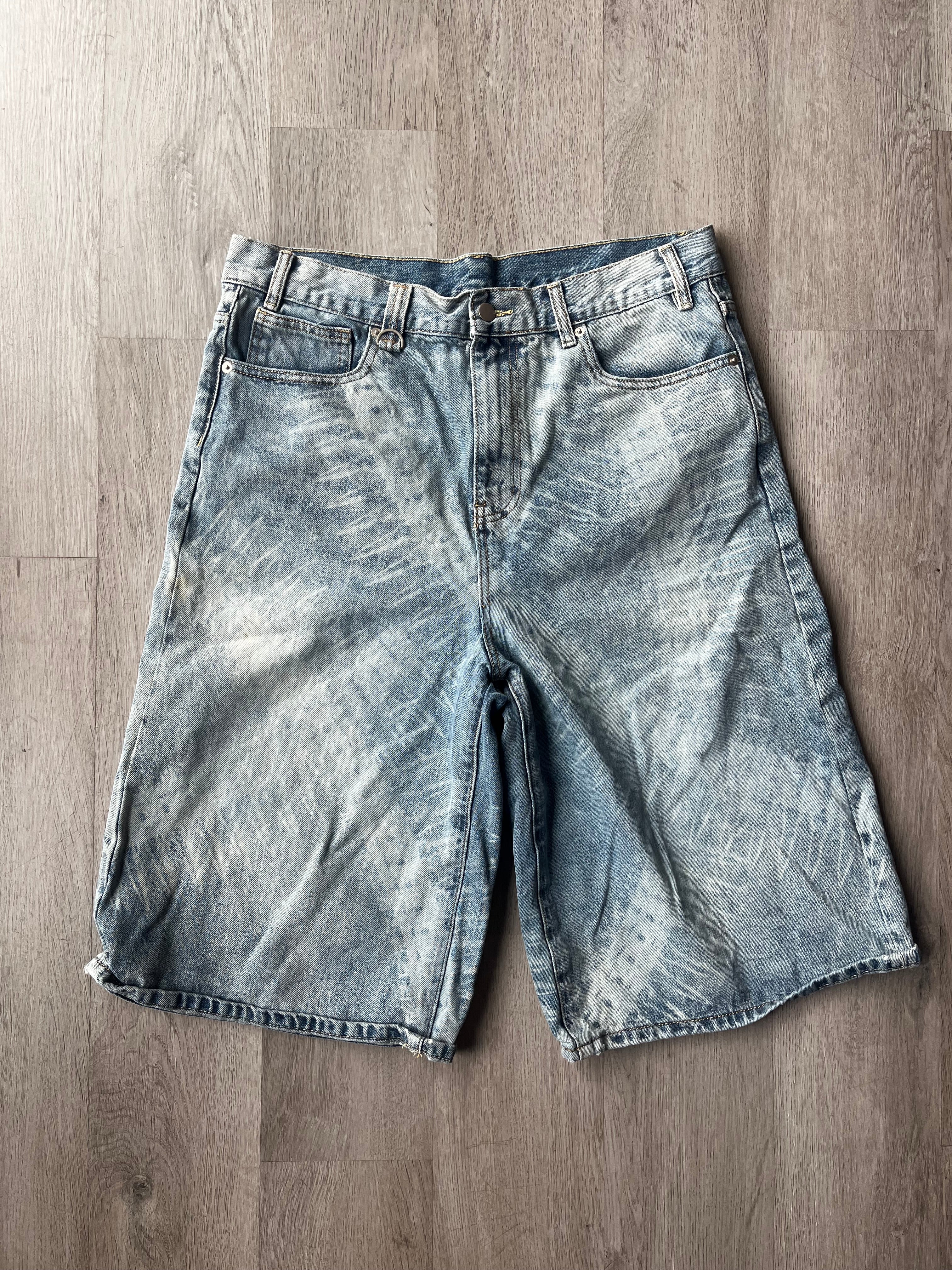 Baggy Skater Style Denim Shorts