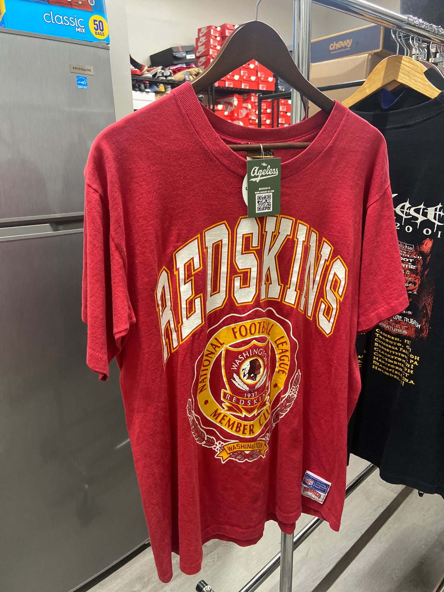 Vintage Redskins Football League tee