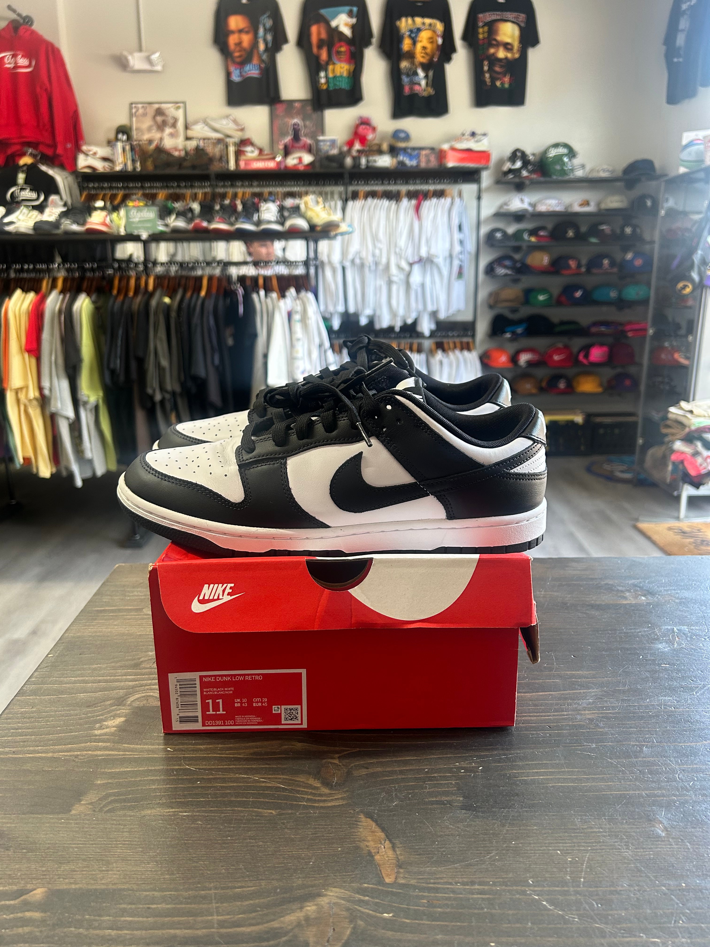 Pre-Owned Panda Nike Dunks