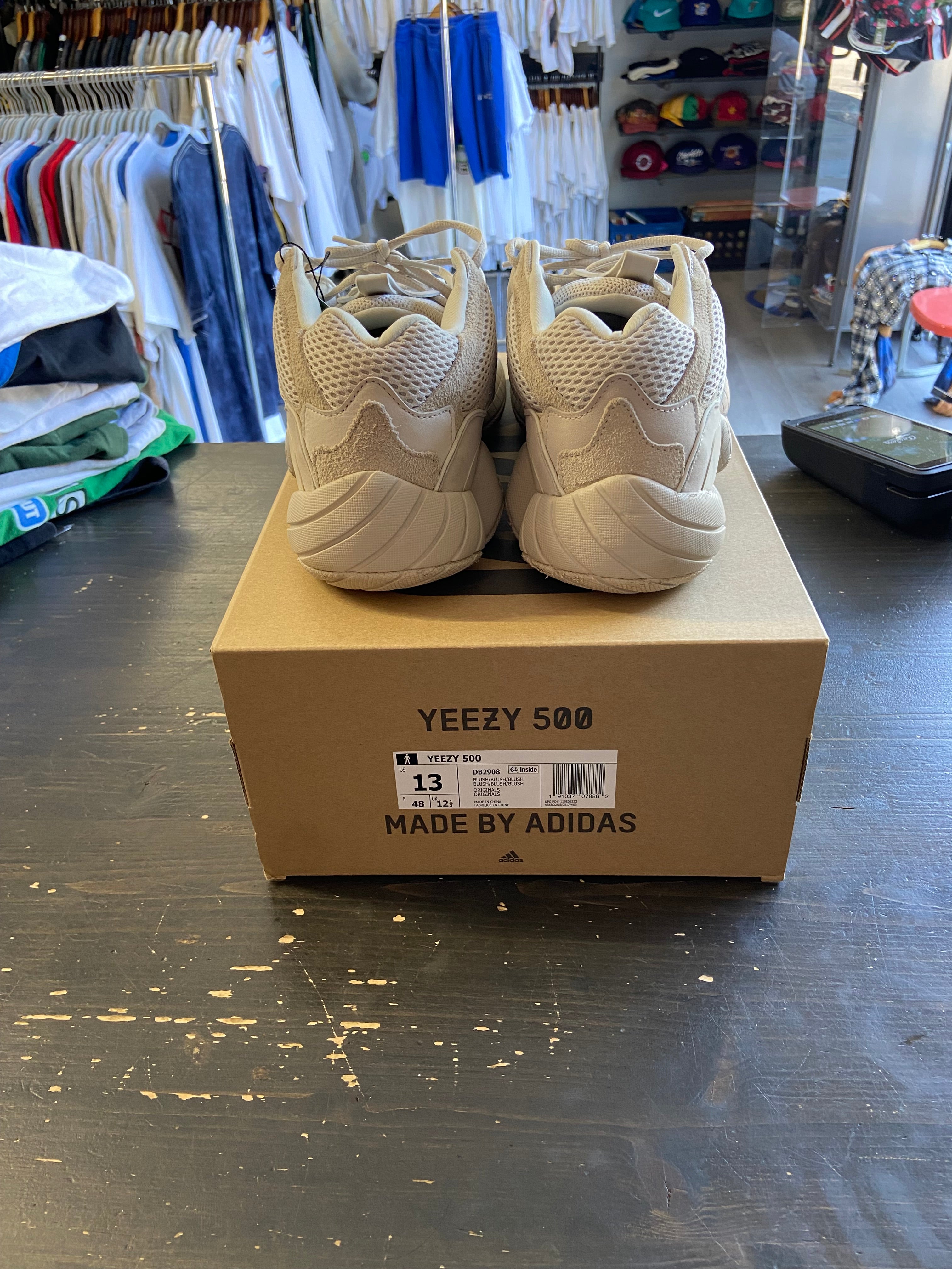 Pre-Owned adidas Yeezy 500
Blush