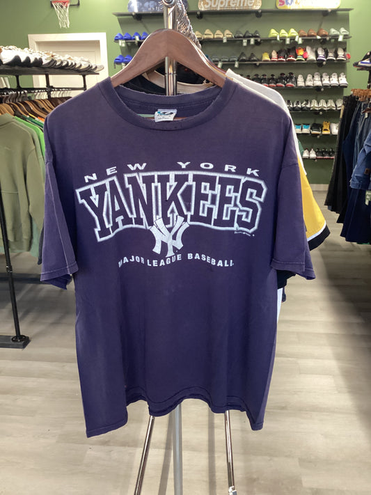 Vintage Yankees tee