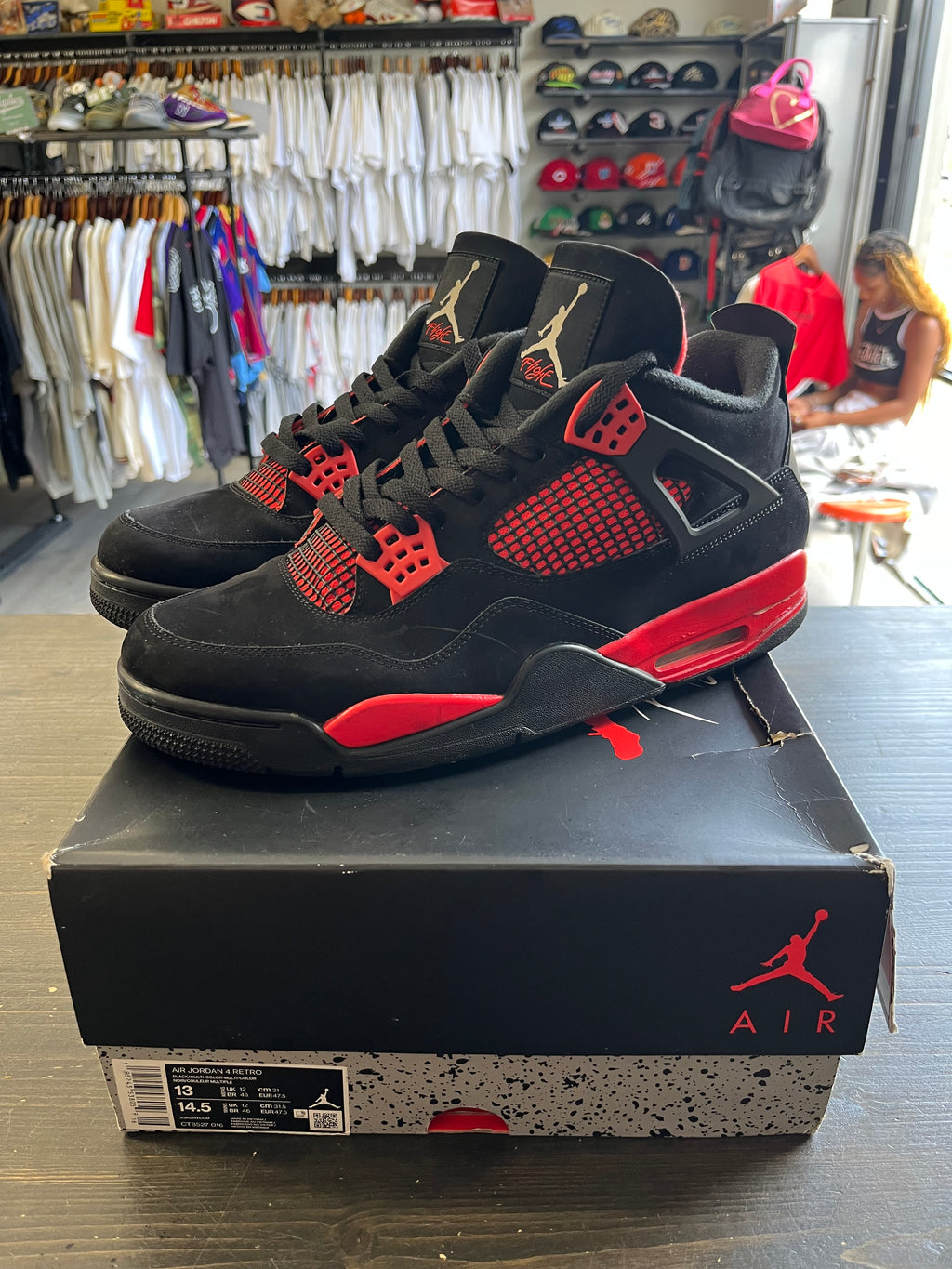 Pre-Owned Jordan 4 Retro Red Thunder