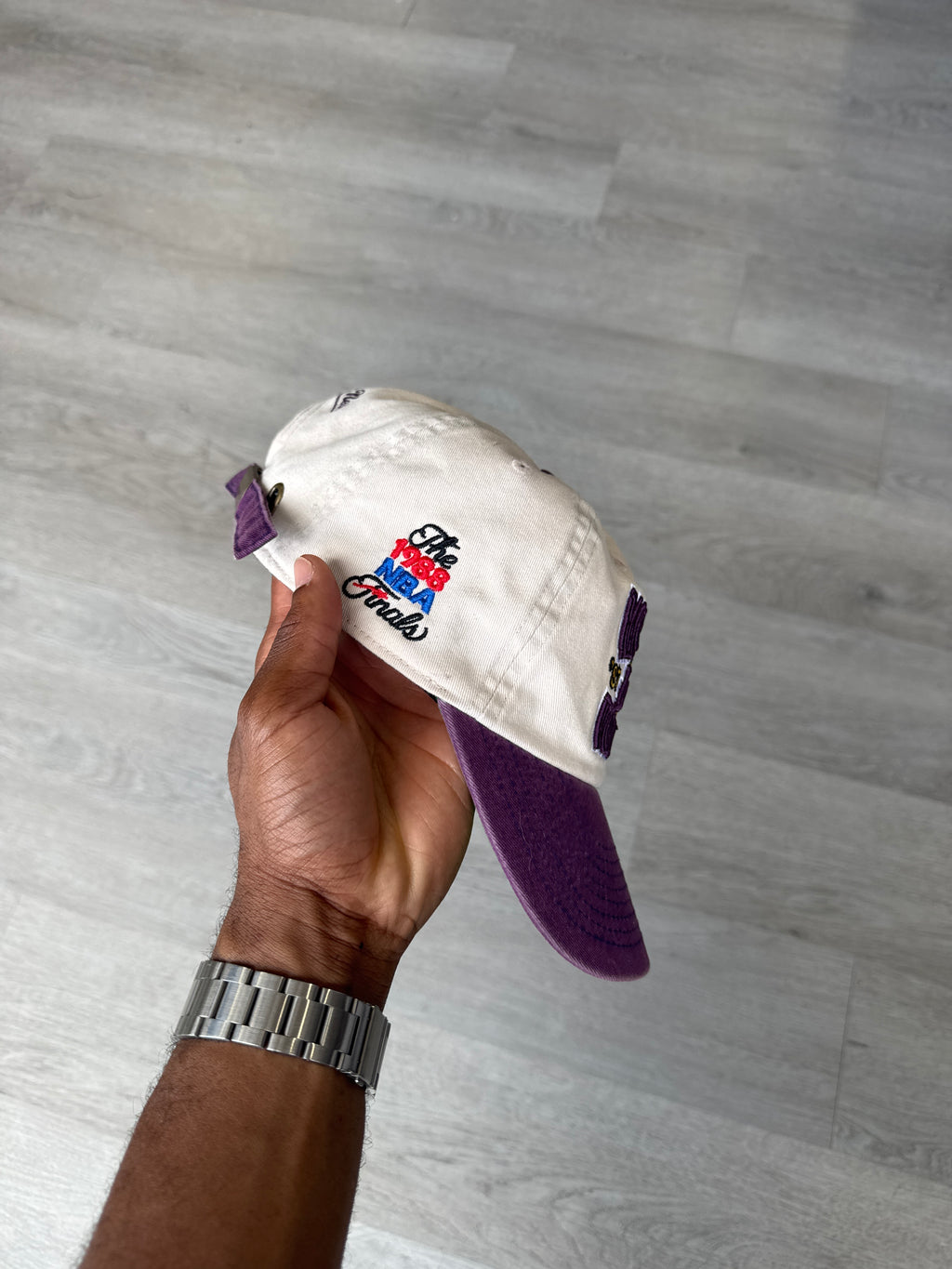 Mitchell & Ness UO Exclusive LA Lakers Back To Back Champs Baseball Hat