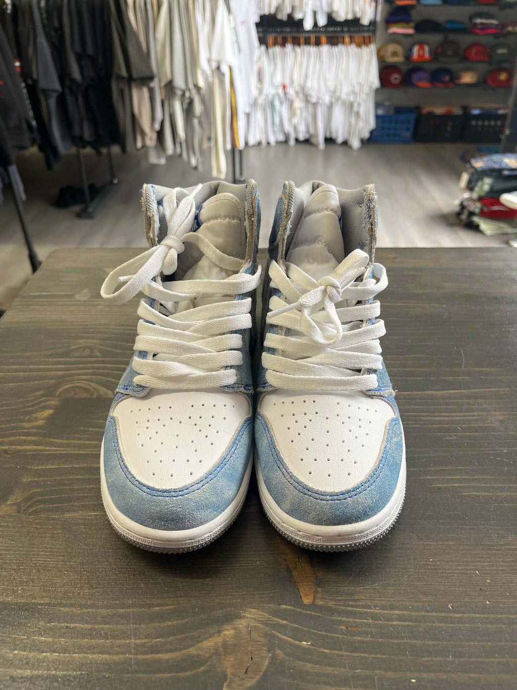Pre Owned Nike Air Jordan 1 Retro High OG Hyper Royal (GS)