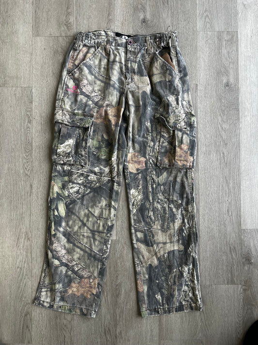 Women’s Mossy Oak Camouflage Cargo Pants