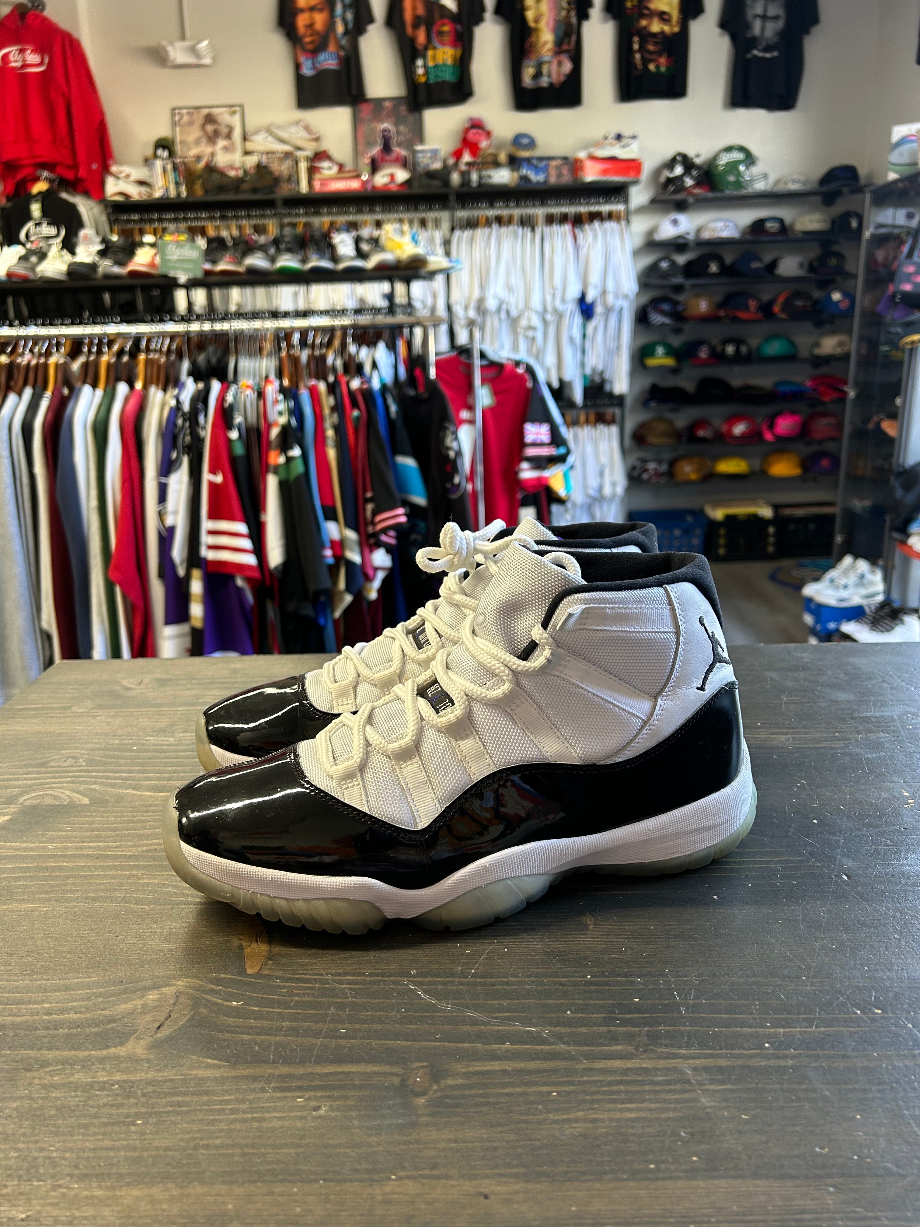 Pre-Owned Jordan 11 Retro Concord (2018)