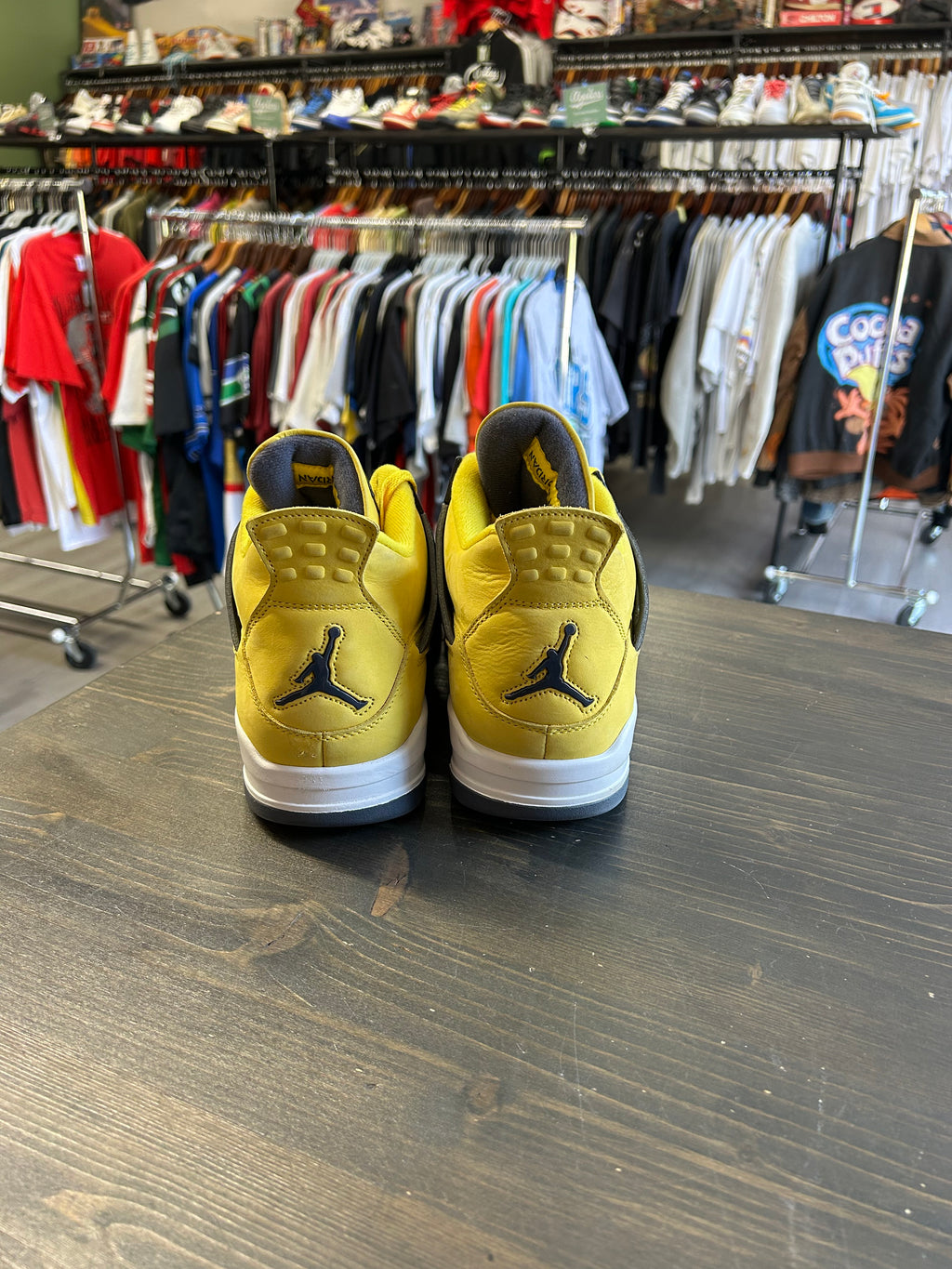 Pre-Owned Jordan Retro 4 Lighting (2021)