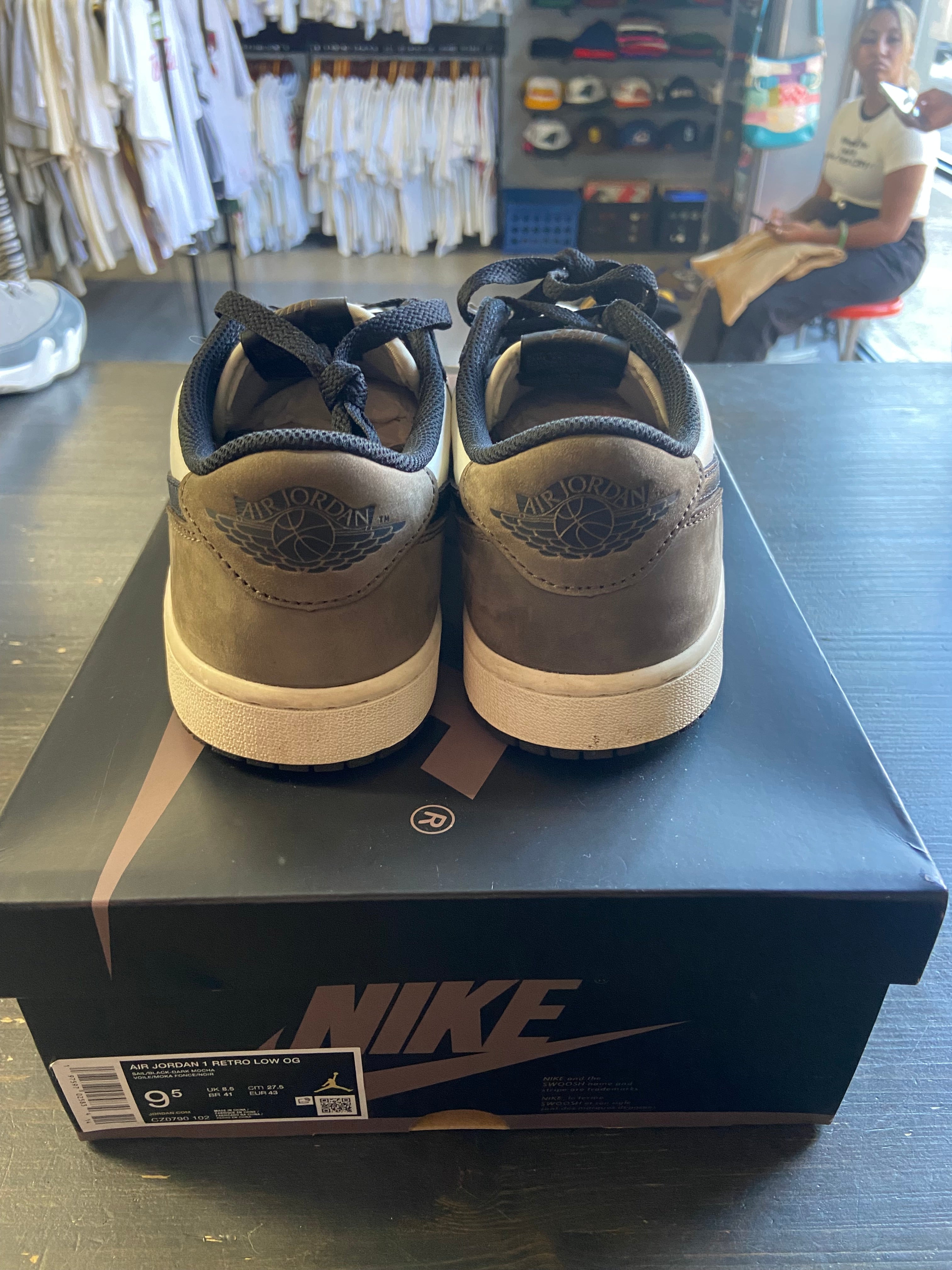Pre-Owned Jordan 1 Retro Low OG Mocha