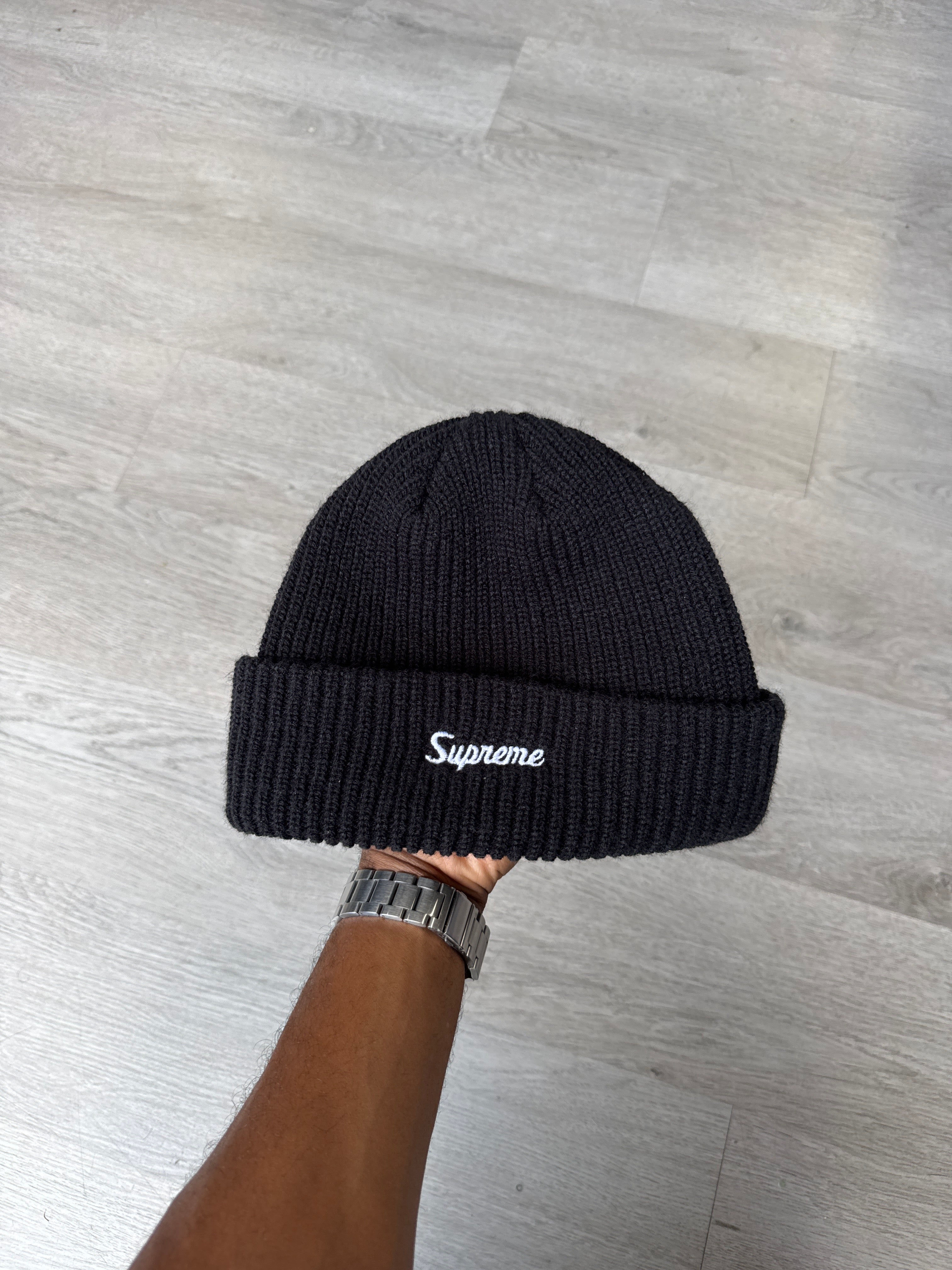 Supreme Loose Gauge Black Beanie