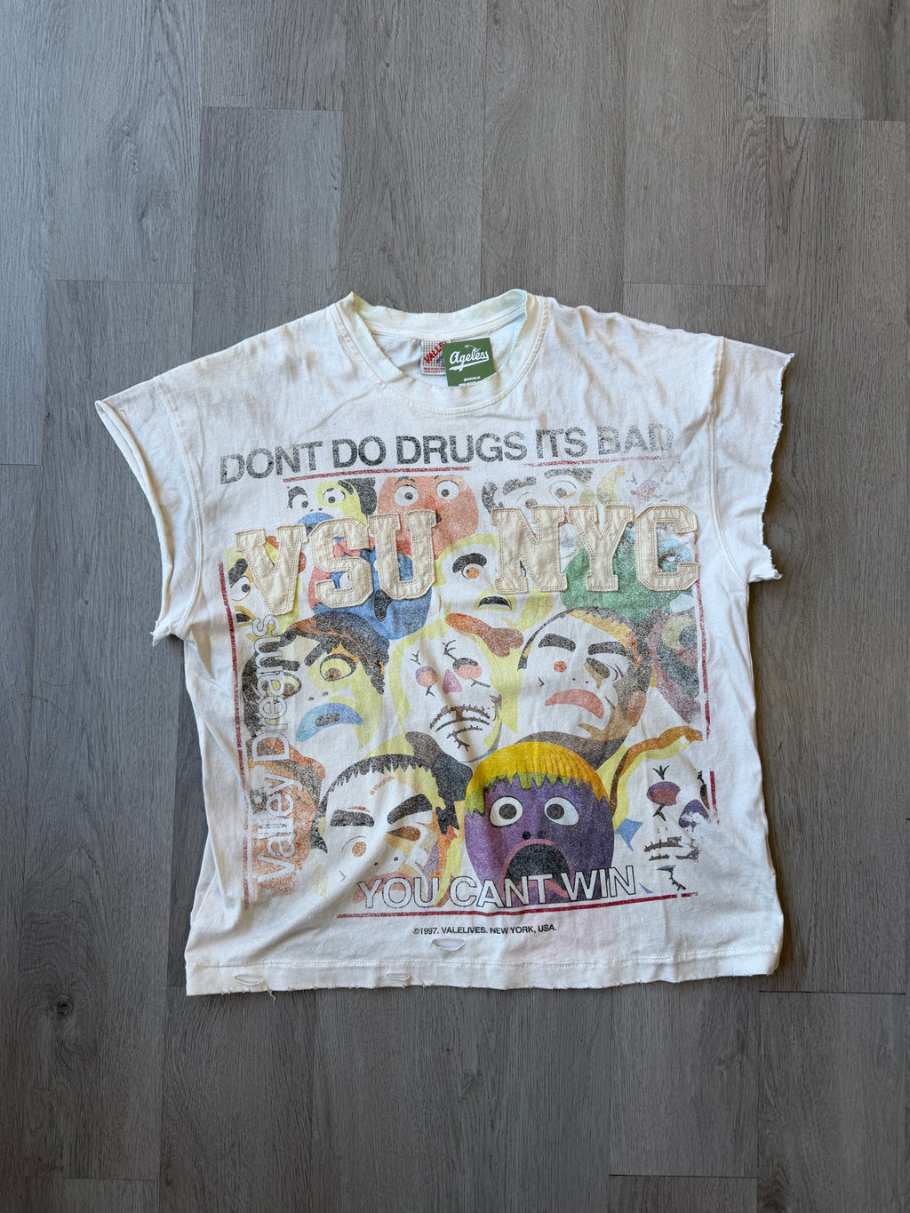 Vale No Drugs Sleeveless Tee