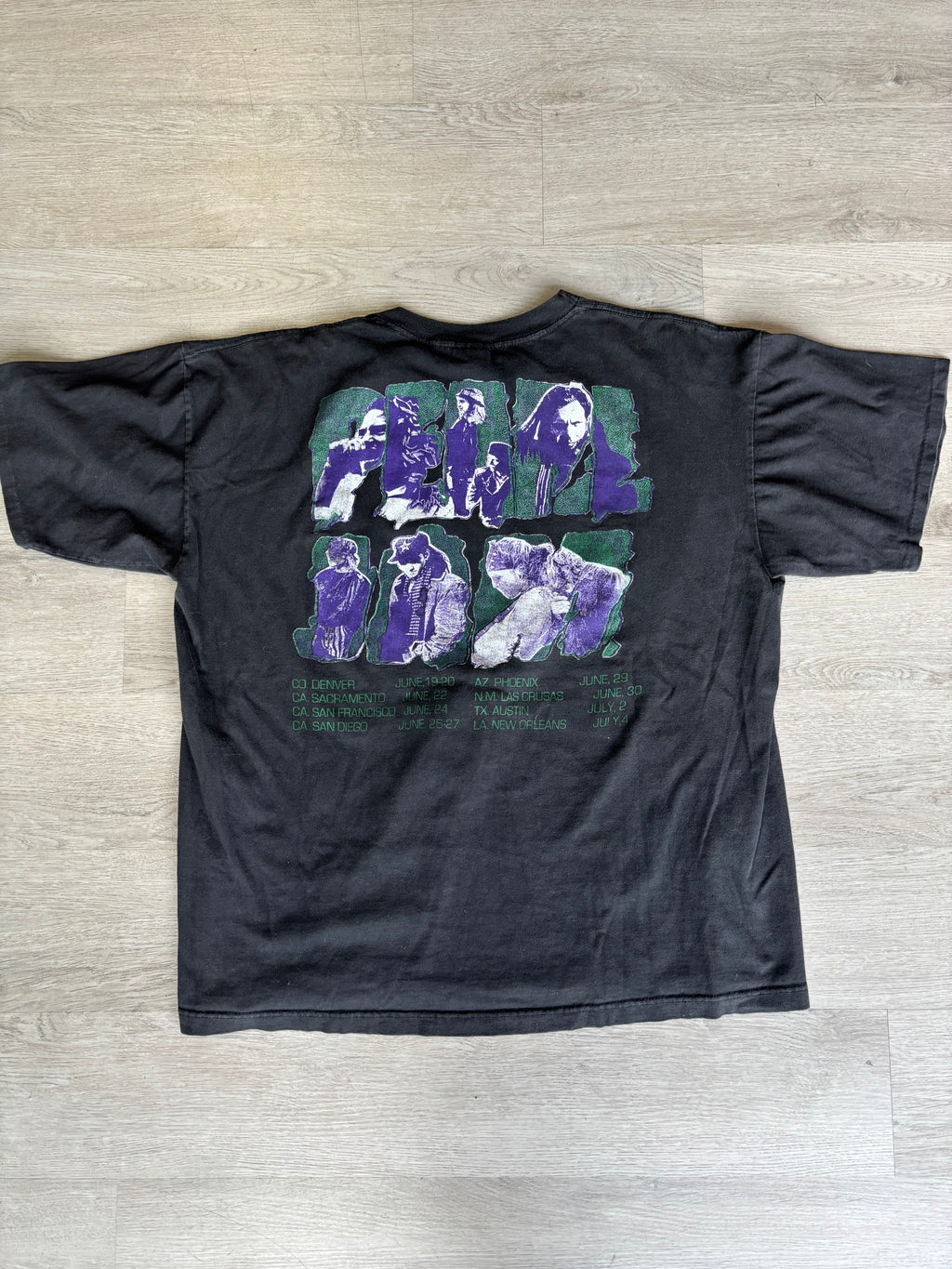 Vintage 1990s Pearl Jam Eddie Vedder Band Tee