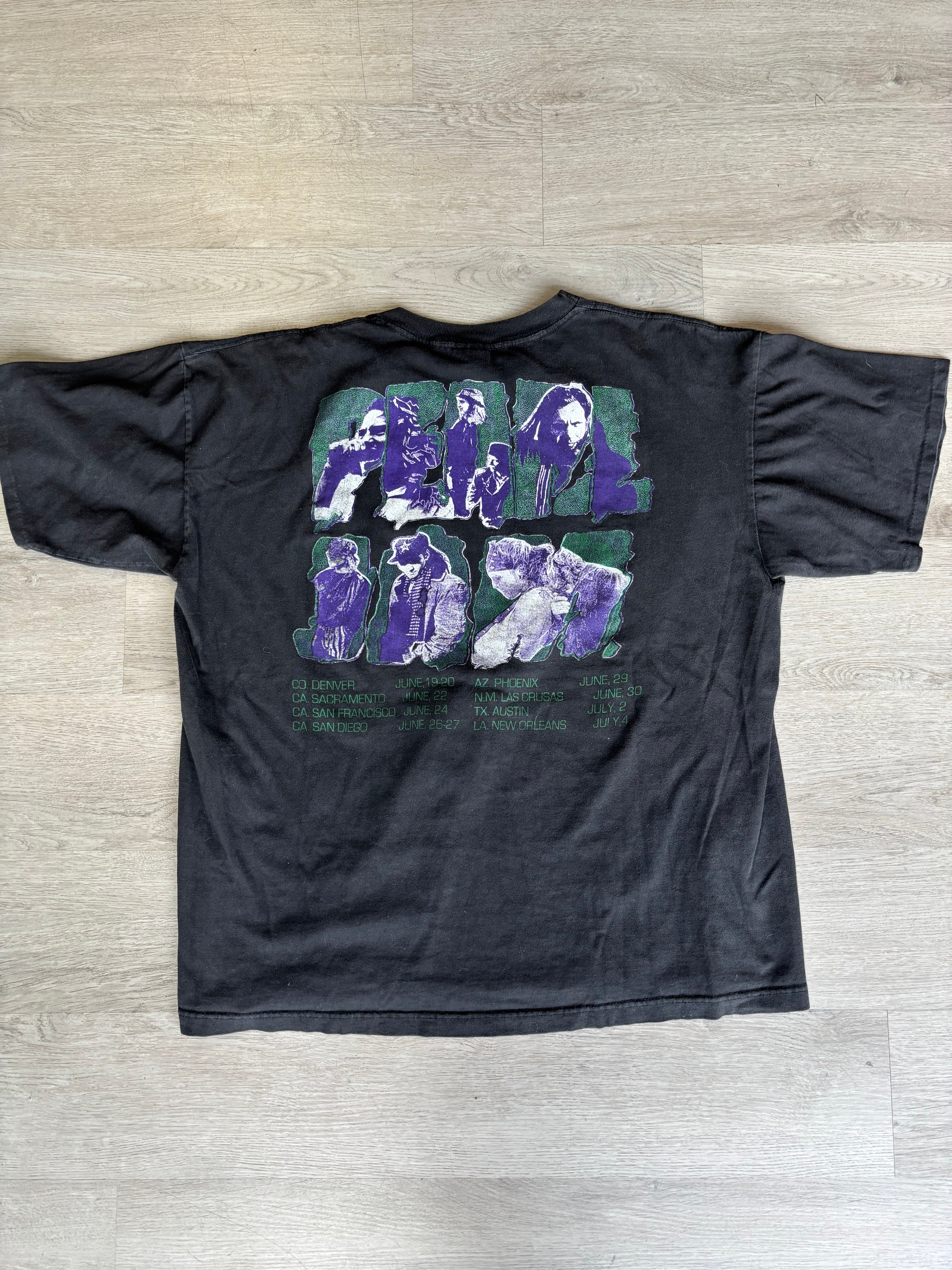 Vintage 1990s Pearl Jam Eddie Vedder Band Tee
