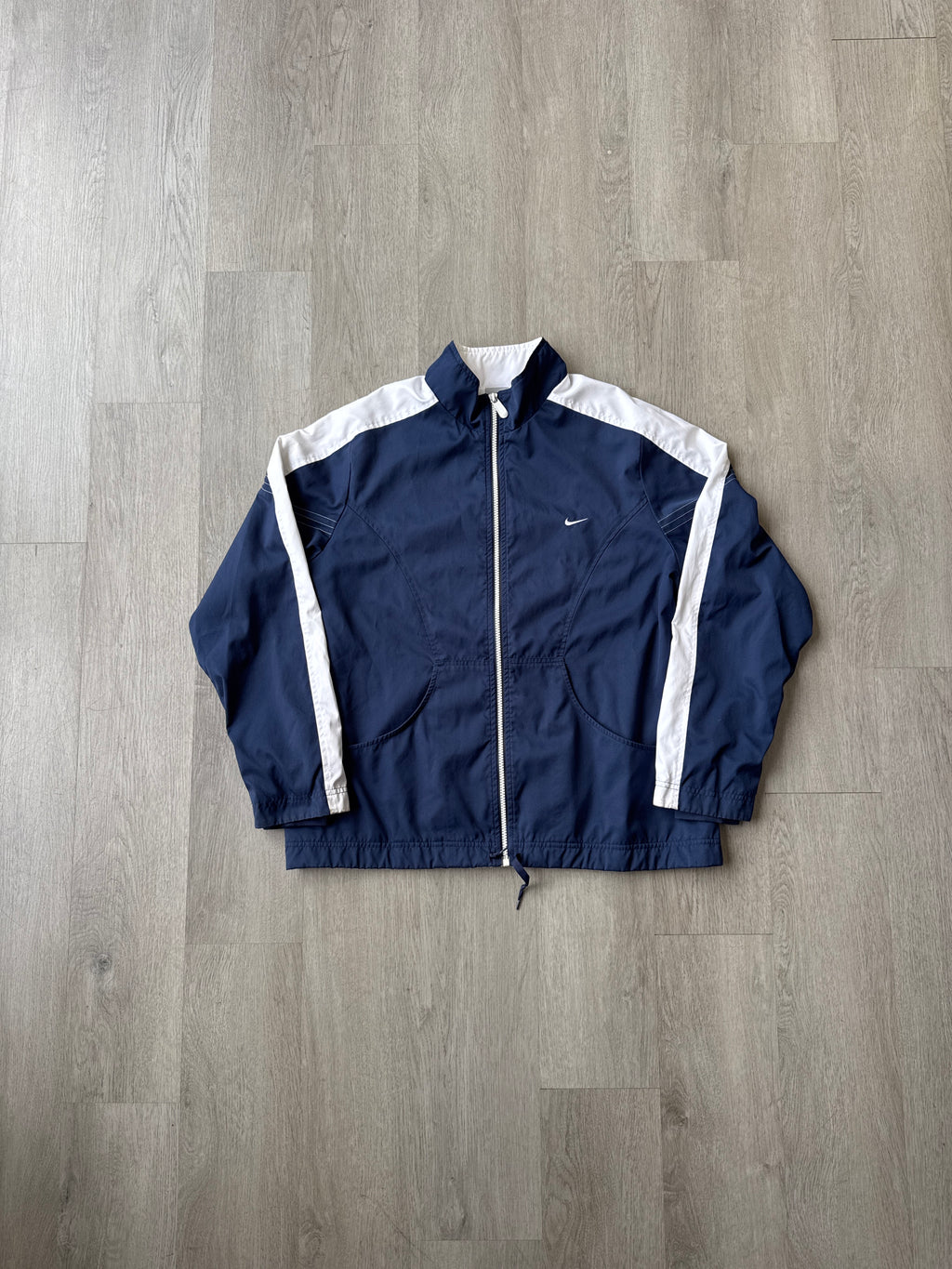 Vintage Women’s Nike Navy Windbreaker Jacket
