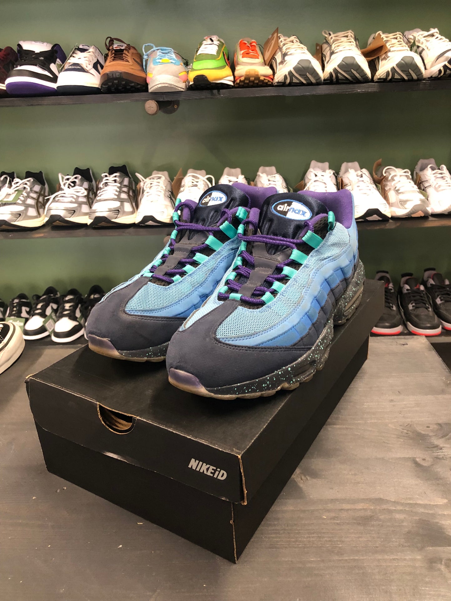 Pre-Owned Nike ID Air Max 95