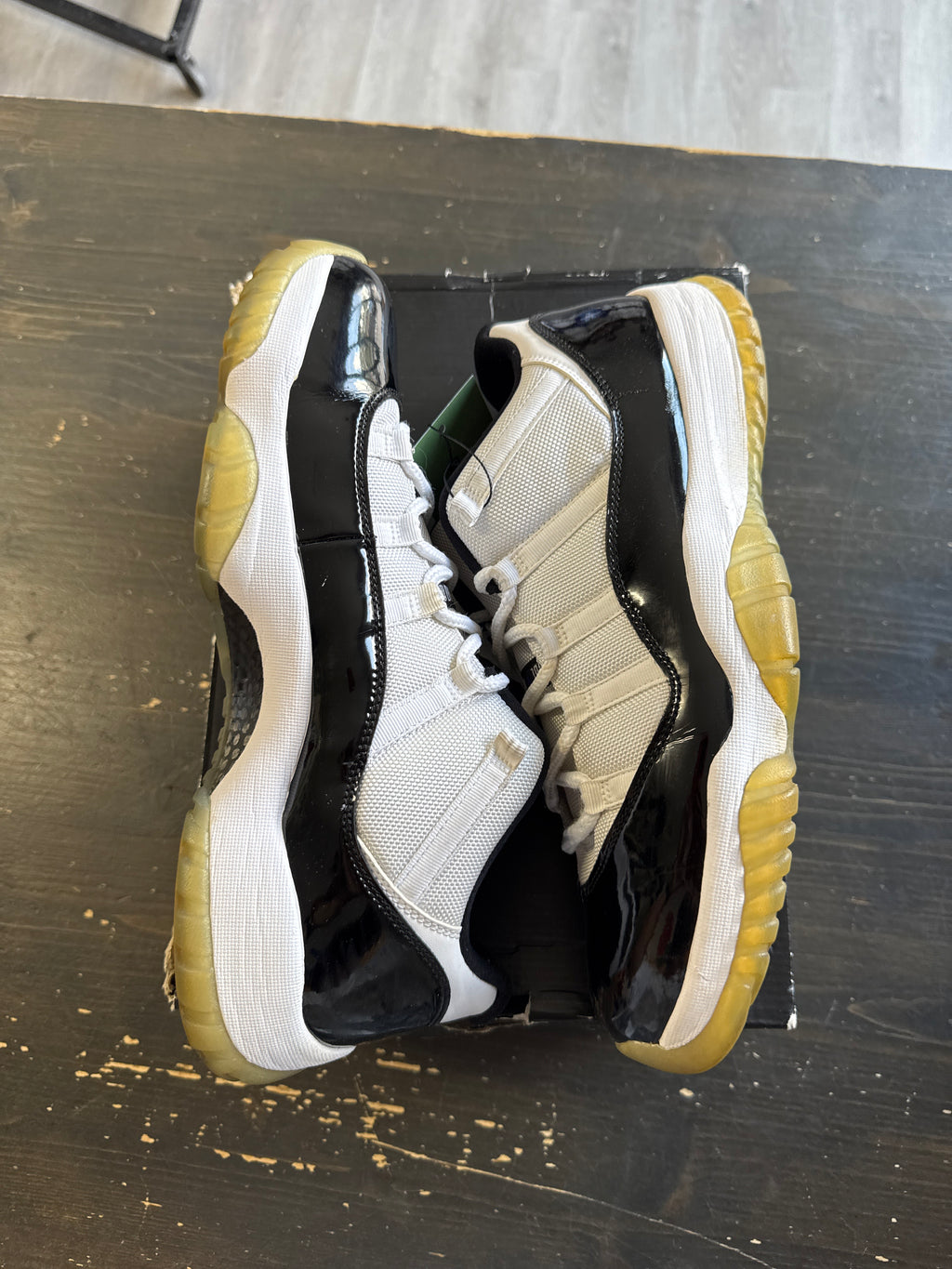 Pre-owned Jordan Retro 11 Low Concord
