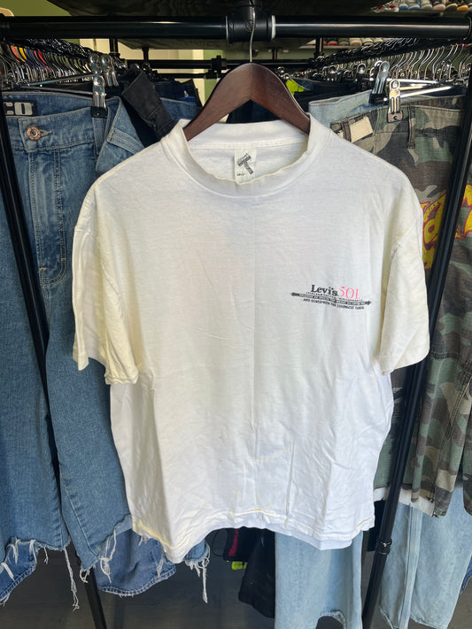 Levi’s 501 Graphic Tee