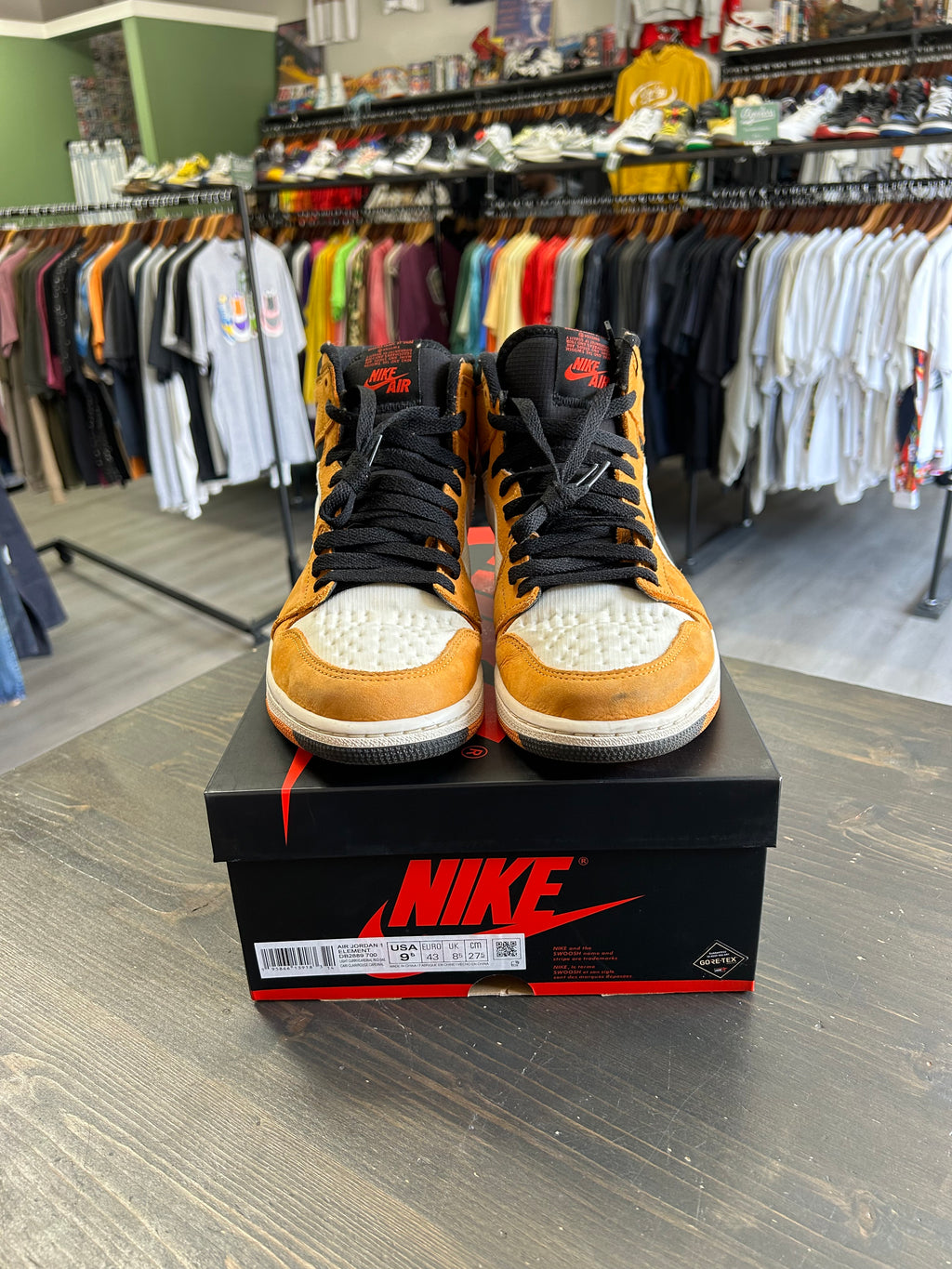 Pre-Owned Jordan 1 Retro High Element Gore-Tex Light Curry