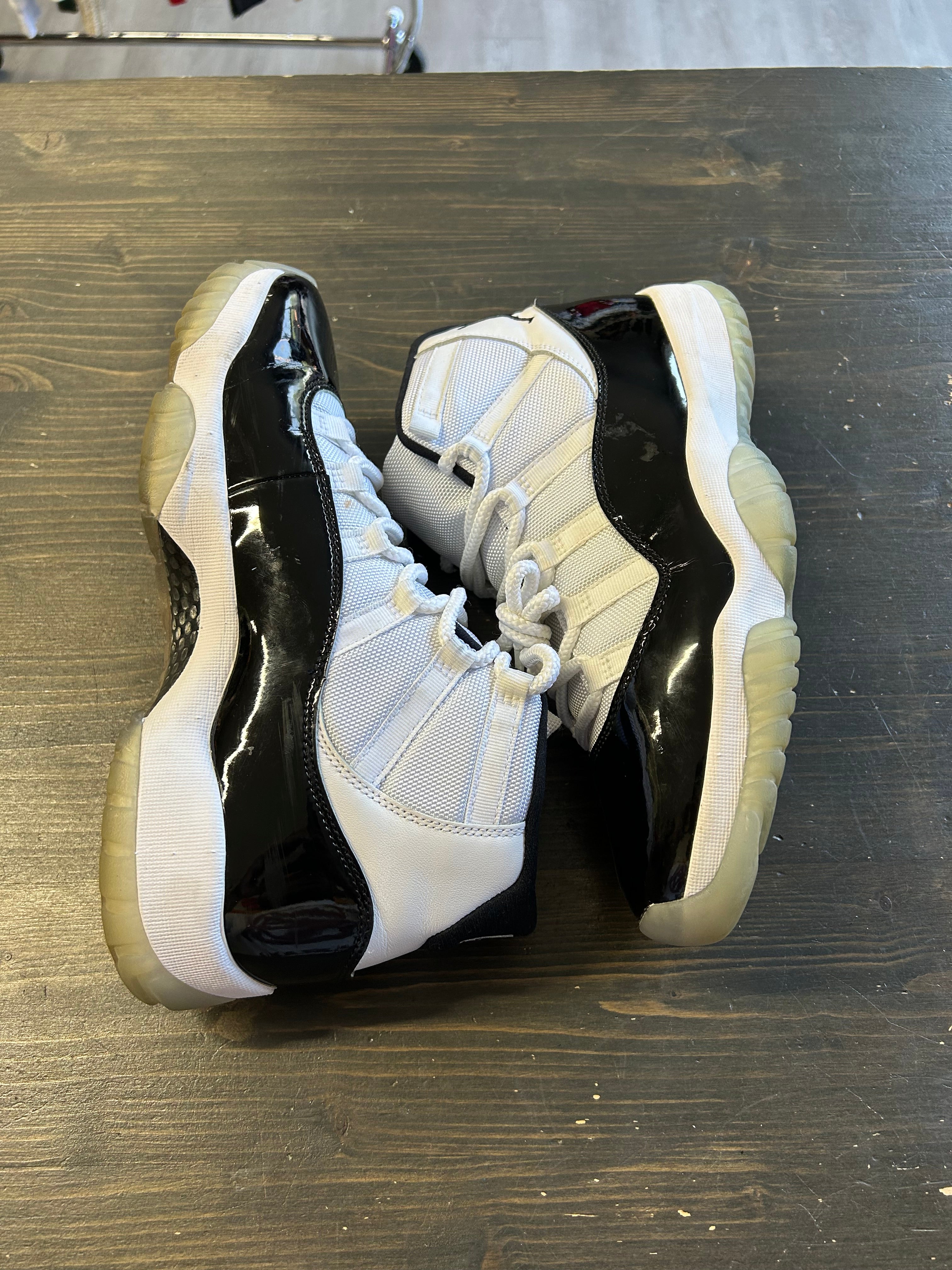 Pre-Owned Jordan 11 Retro Concord (2018)