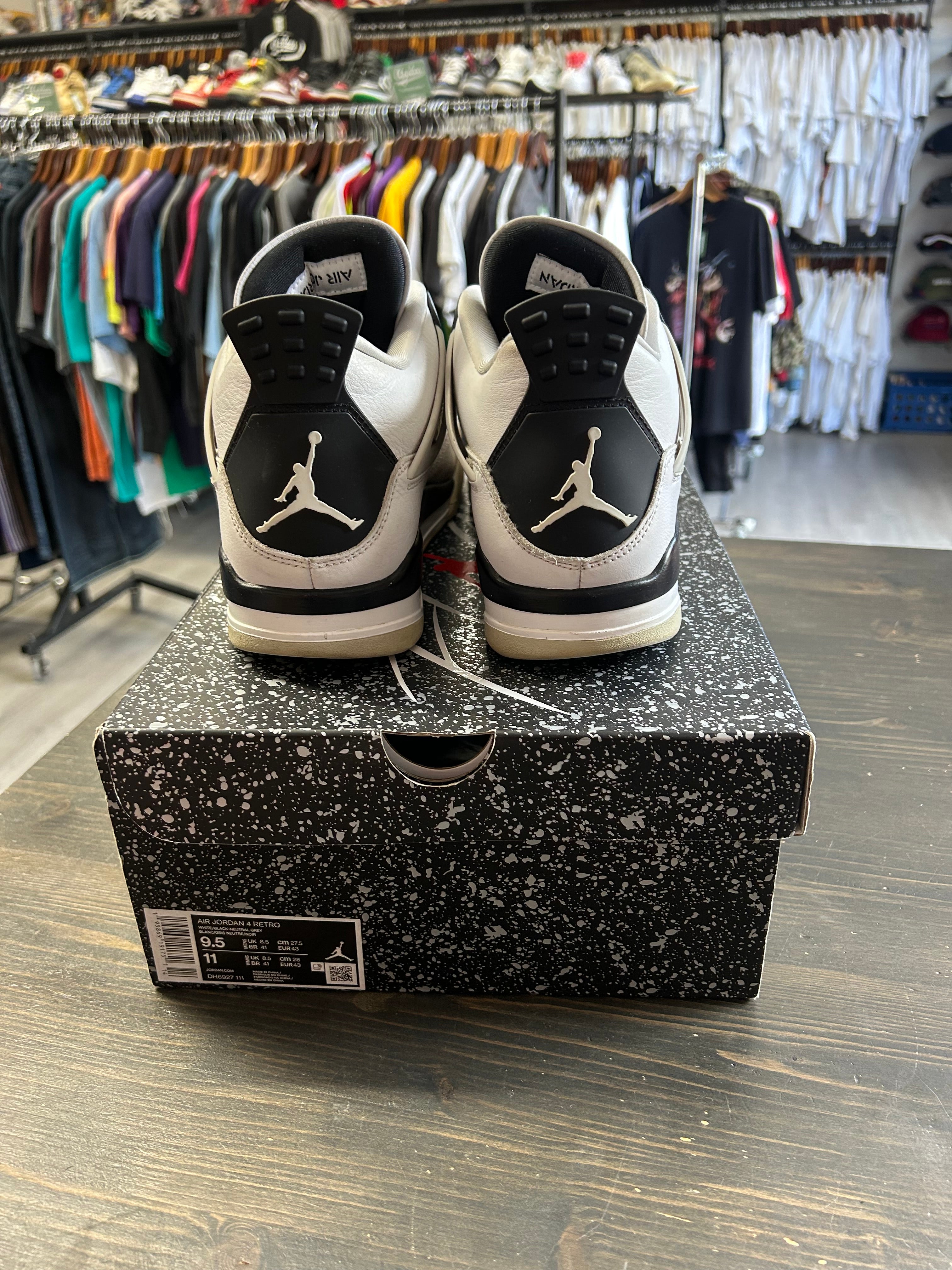 Pre-Owned Jordan 4 Retro Military Black