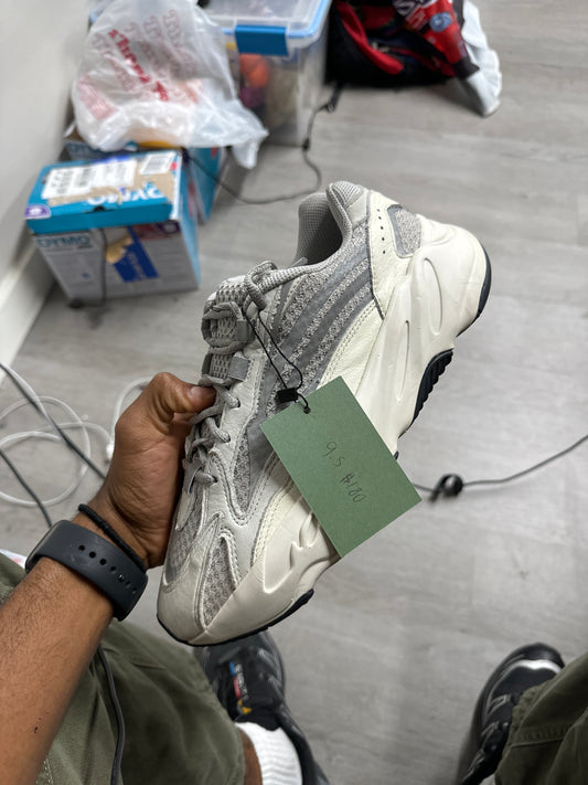 Pre-owned Yeezy 700 Static