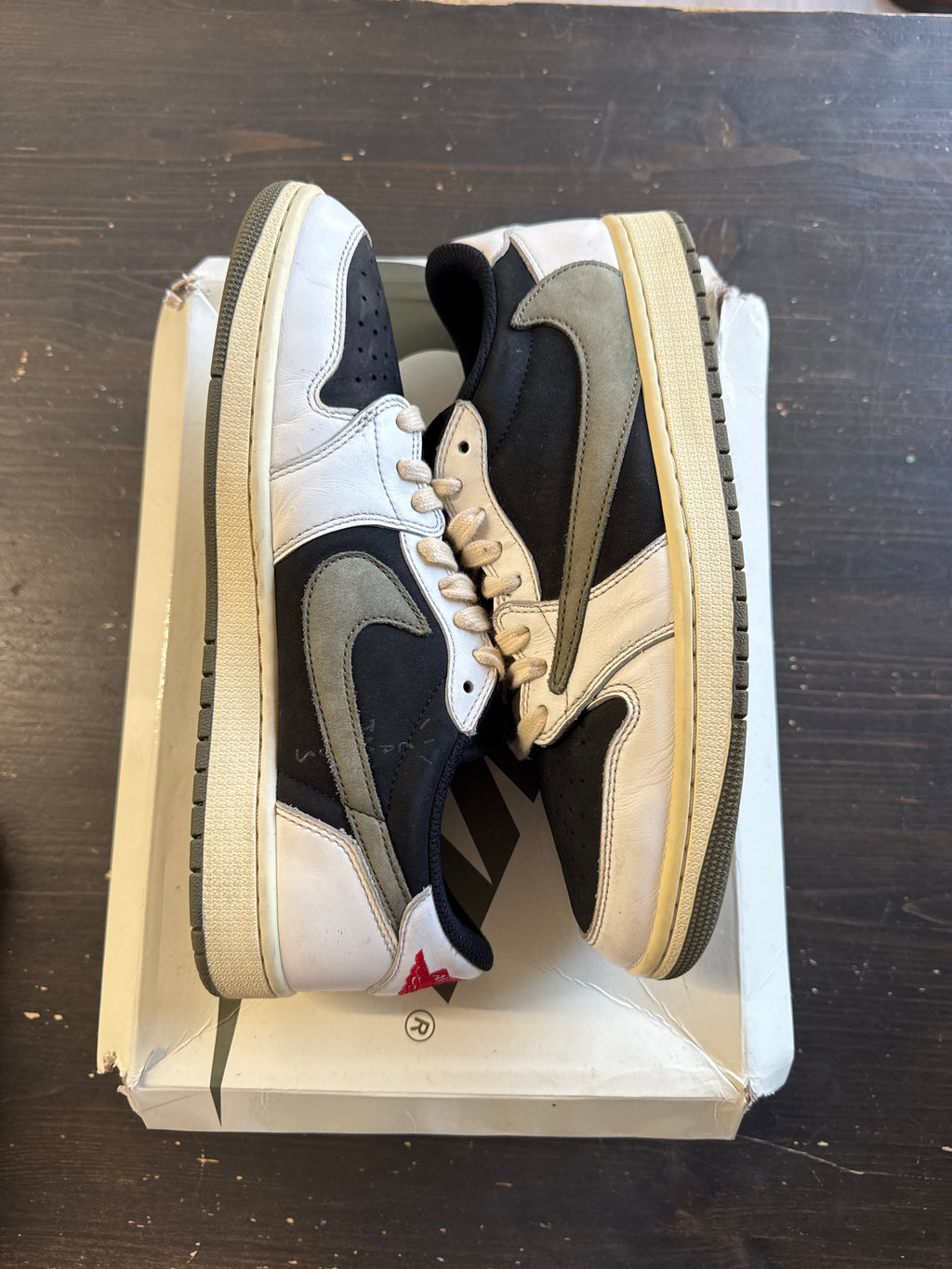 Pre-owned Women’s Jordan Retro 1 Low Olive