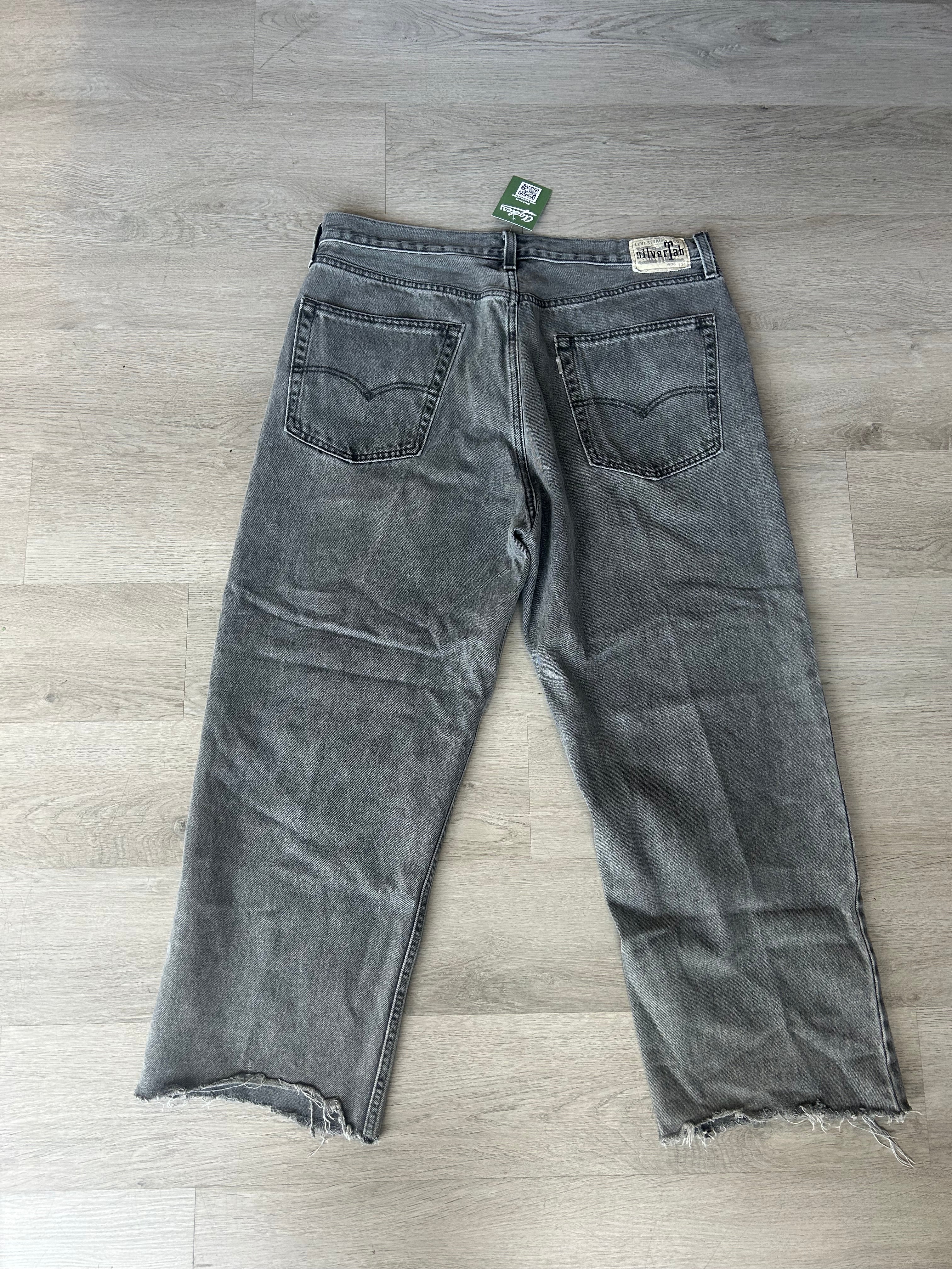 Y2K Levi SilverTab Cutoff Jeans
