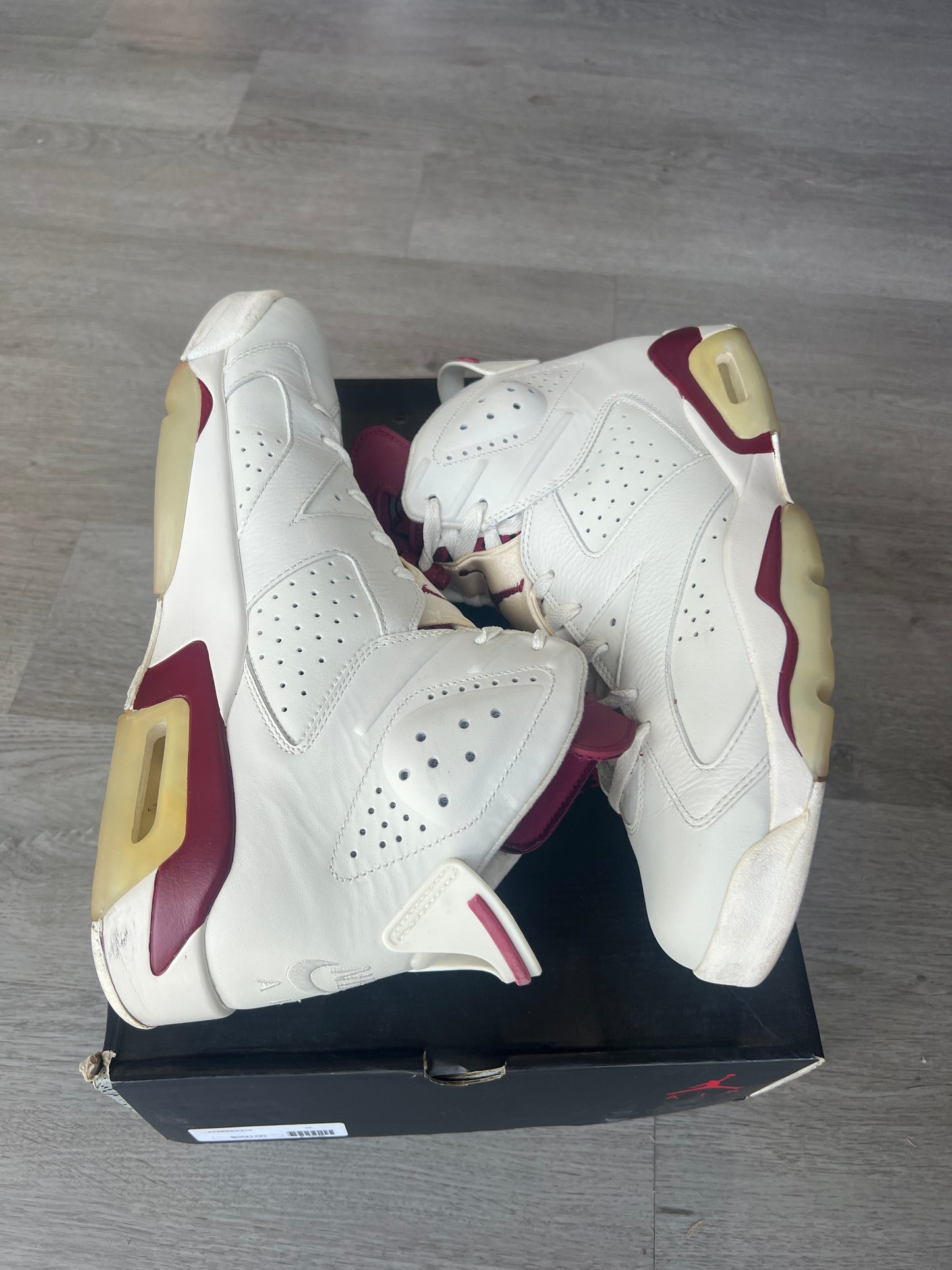 Pre-Owned Jordan 6 Retro Maroon