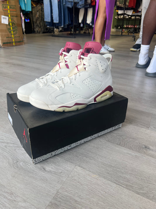 Pre-Owned Jordan 6 Retro Maroon