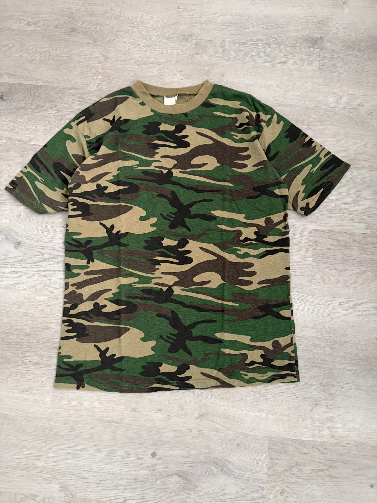Vintage Camo Print Basic Tee