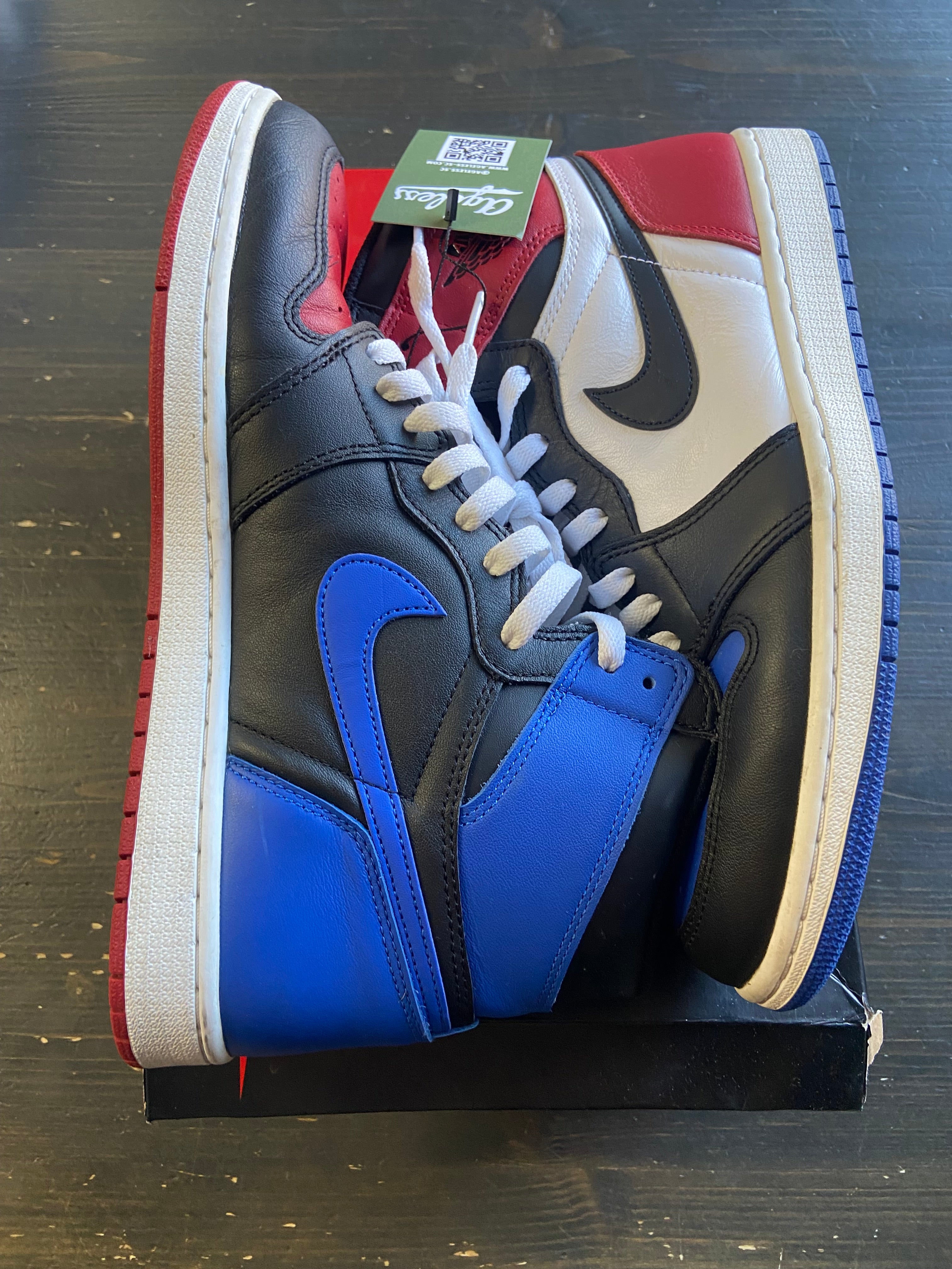 Pre-Owned Jordan 1 Retro Top 3