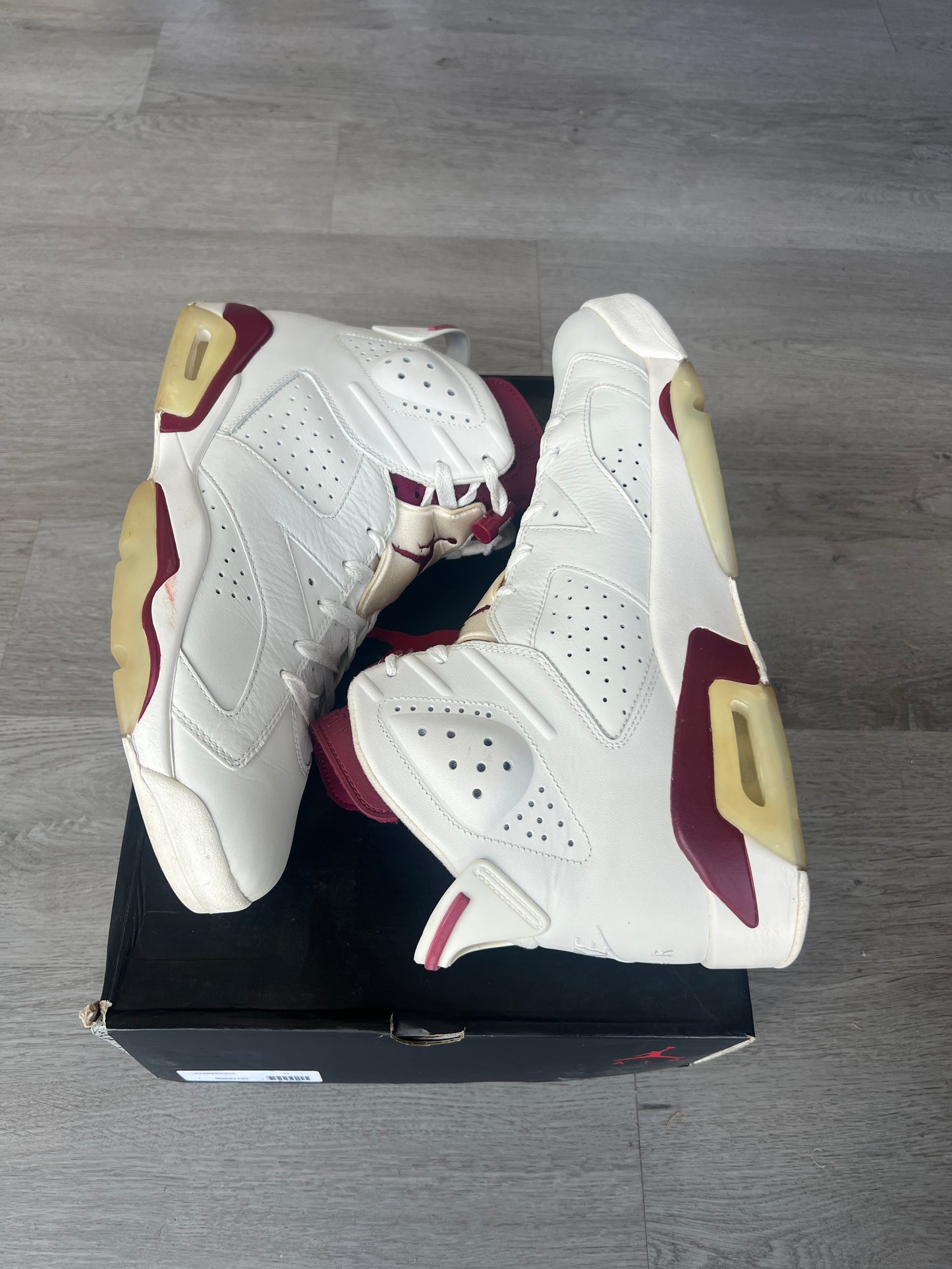 Pre-Owned Jordan 6 Retro Maroon